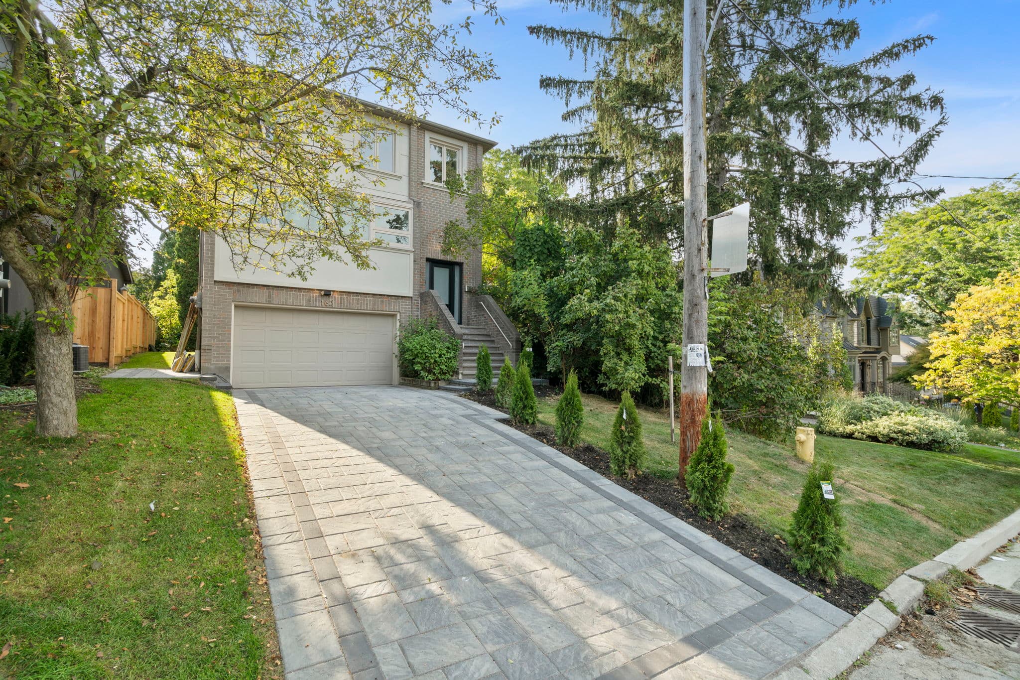 162 Banff Rd Toronto, ON M4P 2P7