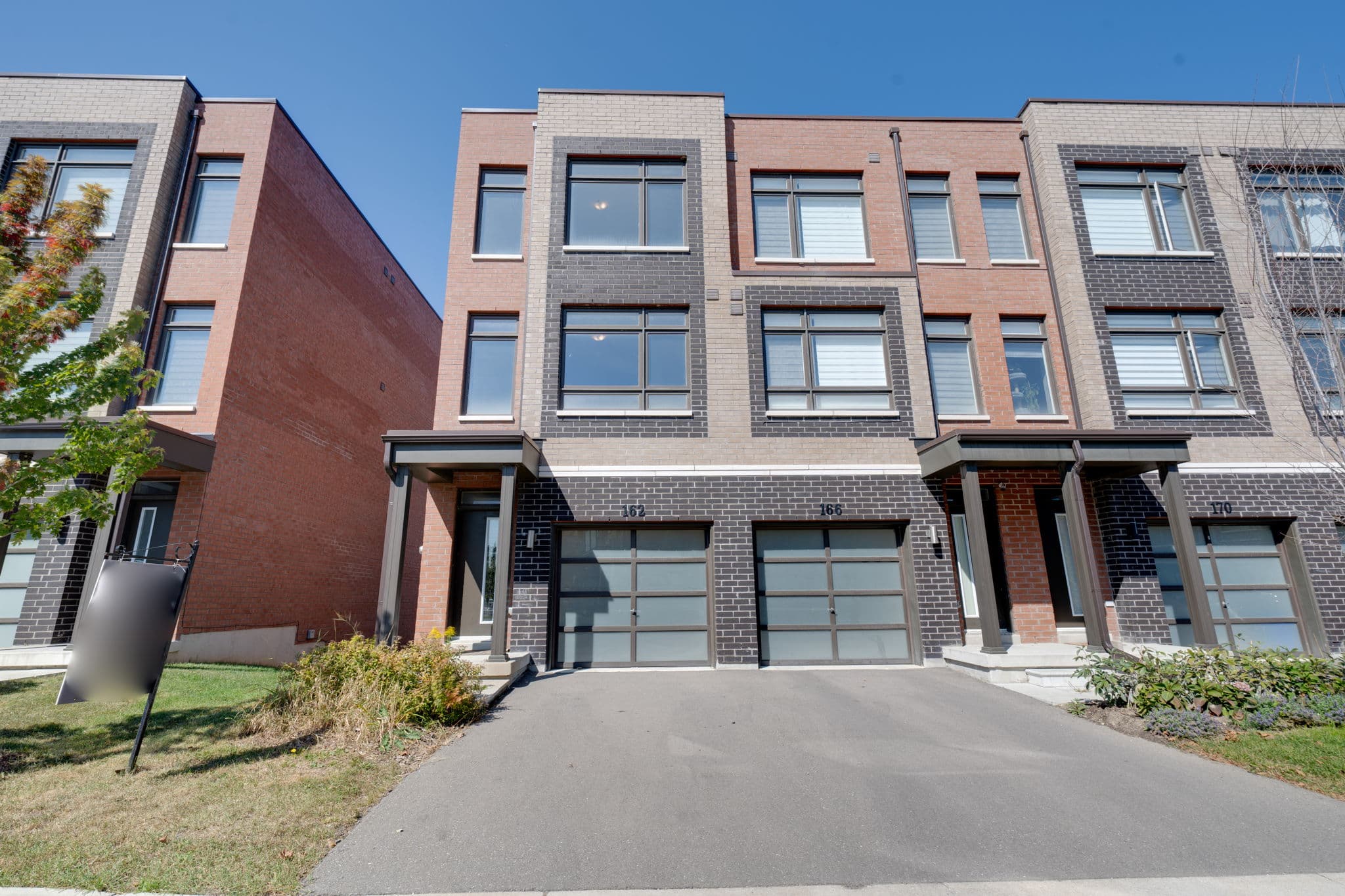 162 Dalhousie St Vaughan, ON L4L 9S1