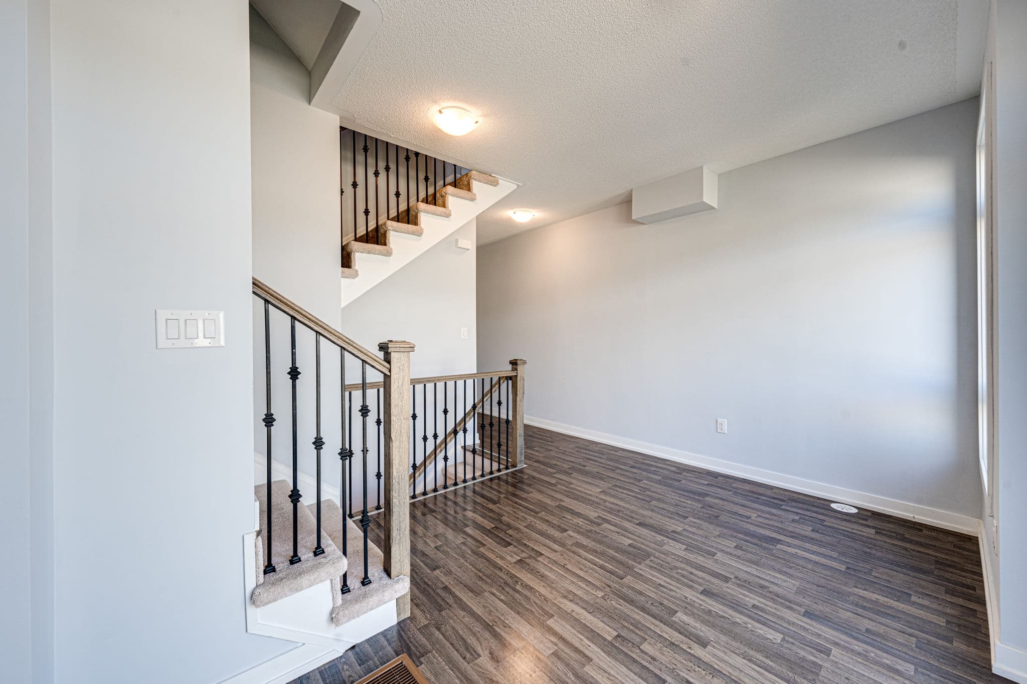 162 Dalhousie St Vaughan, ON L4L 9S1