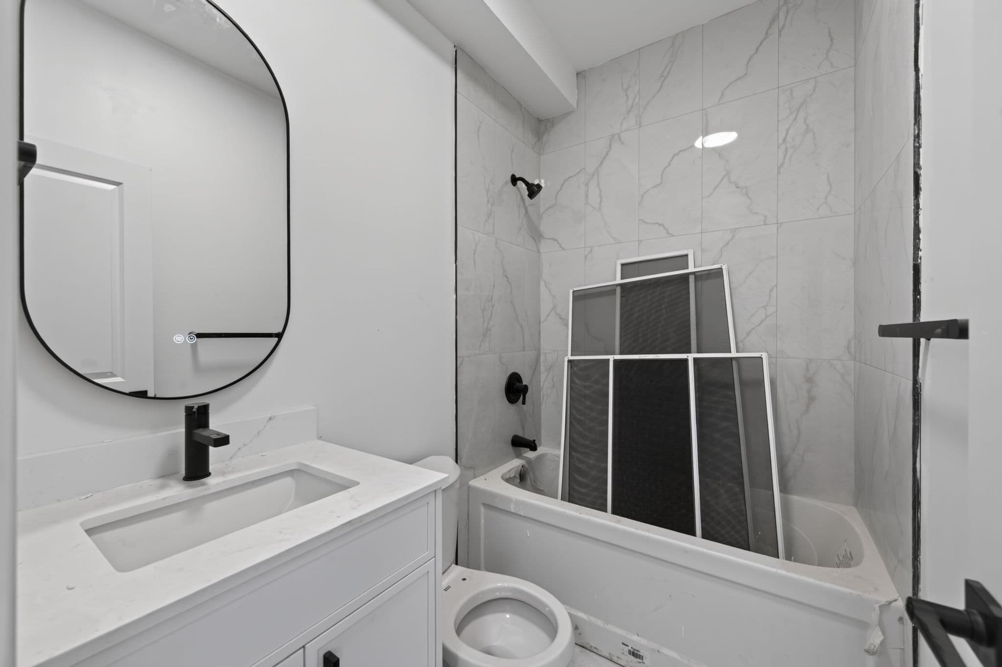 164 Betty Ann Dr Garden Toronto, ON M2N 1X6
