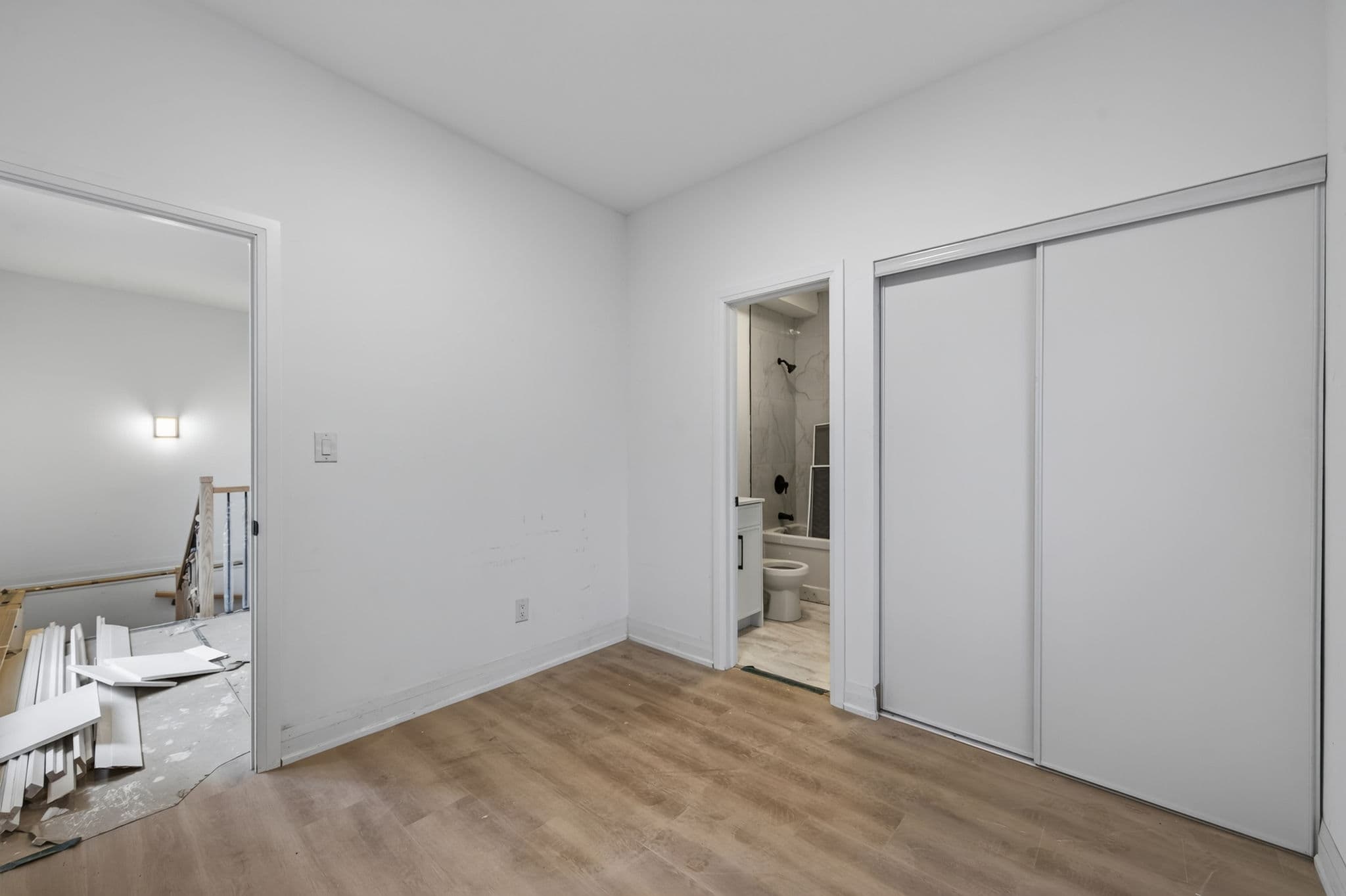 164 Betty Ann Dr Garden Toronto, ON M2N 1X6