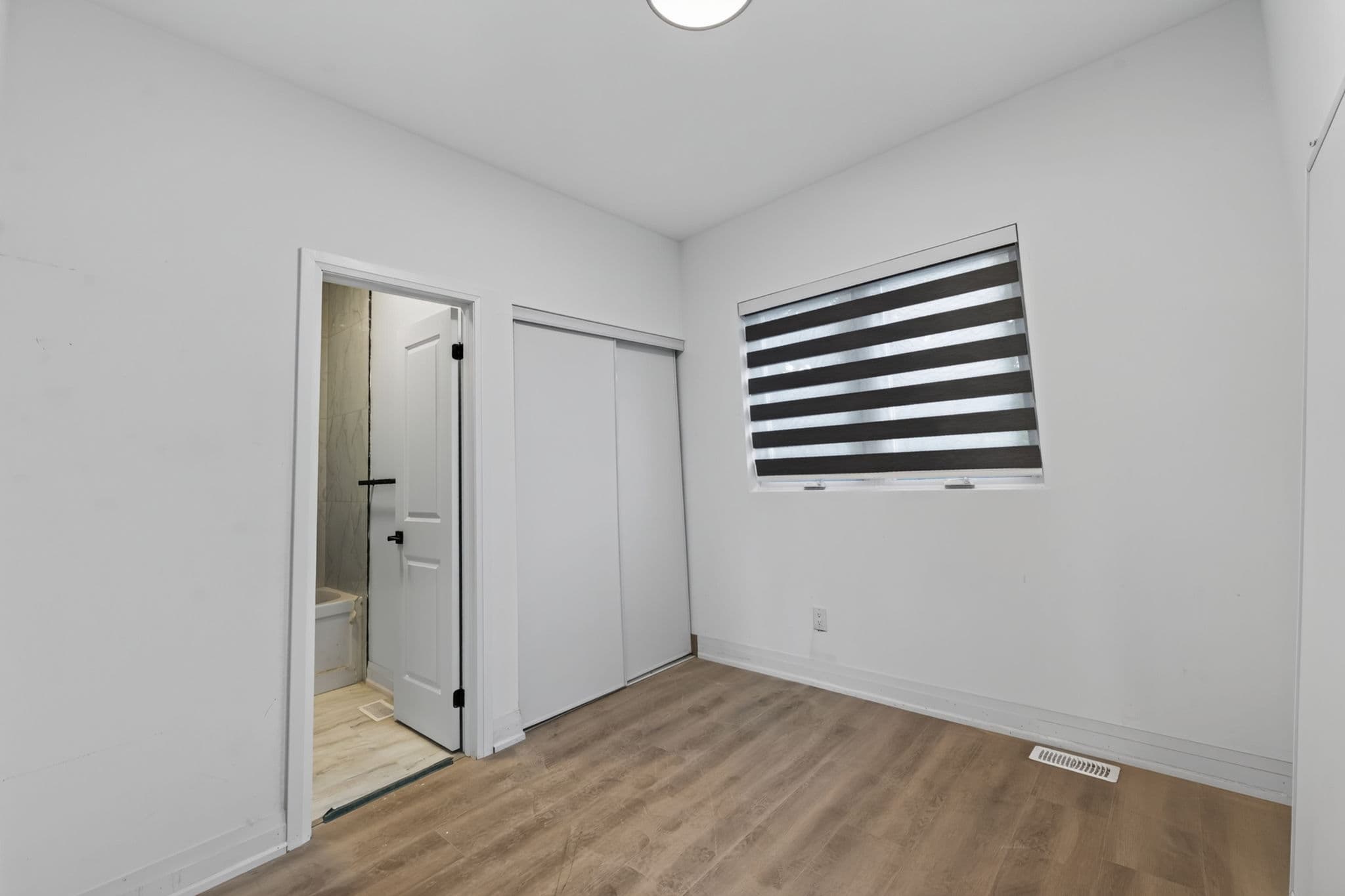 164 Betty Ann Dr Garden Toronto, ON M2N 1X6