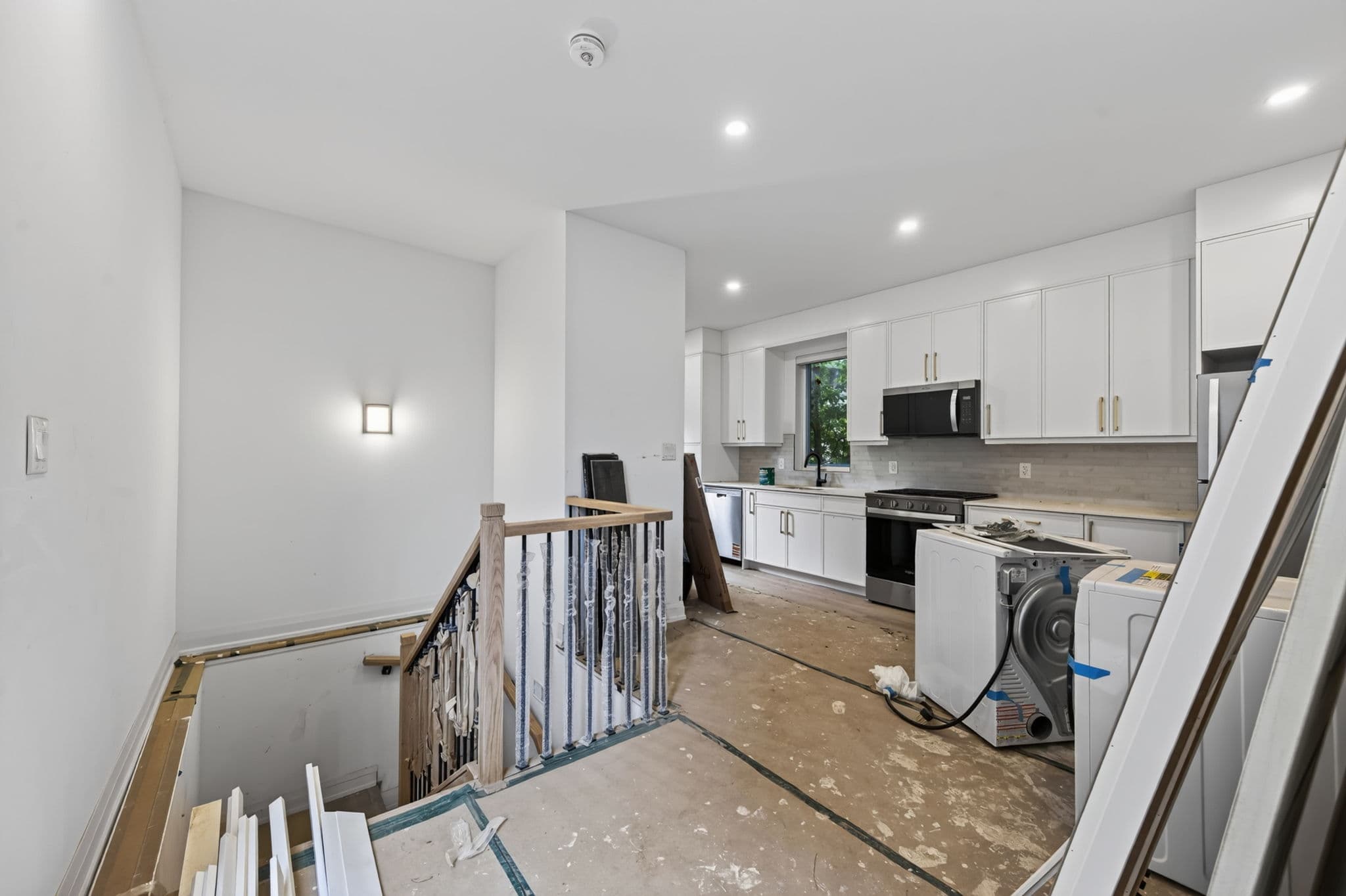 164 Betty Ann Dr Garden Toronto, ON M2N 1X6