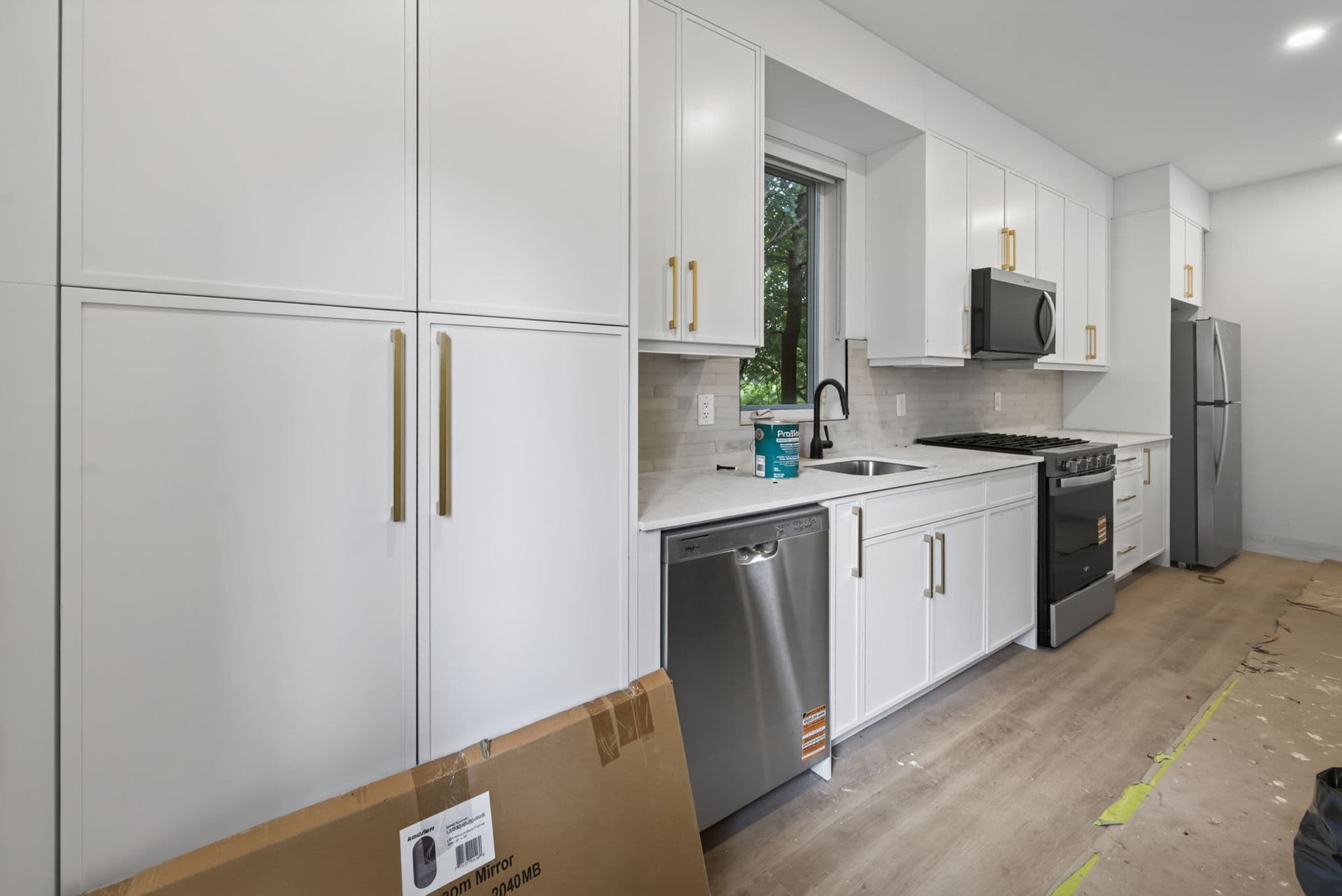 164 Betty Ann Dr Garden Toronto, ON M2N 1X6