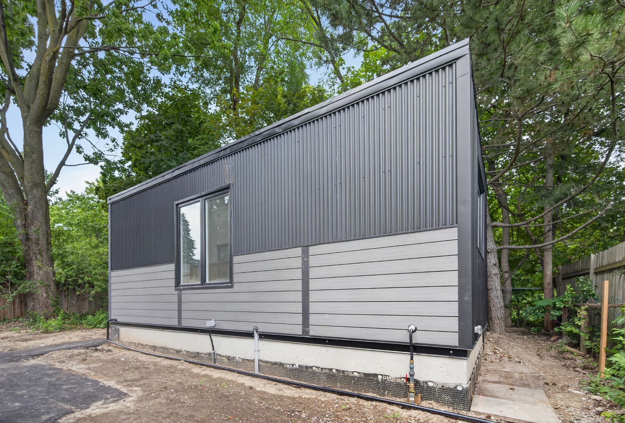 164 Betty Ann Dr Garden Toronto, ON M2N 1X6