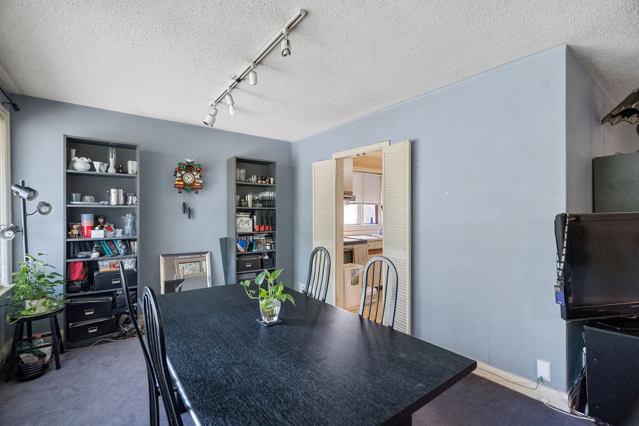 165 York Mills Rd Toronto, ON M2L 1K6