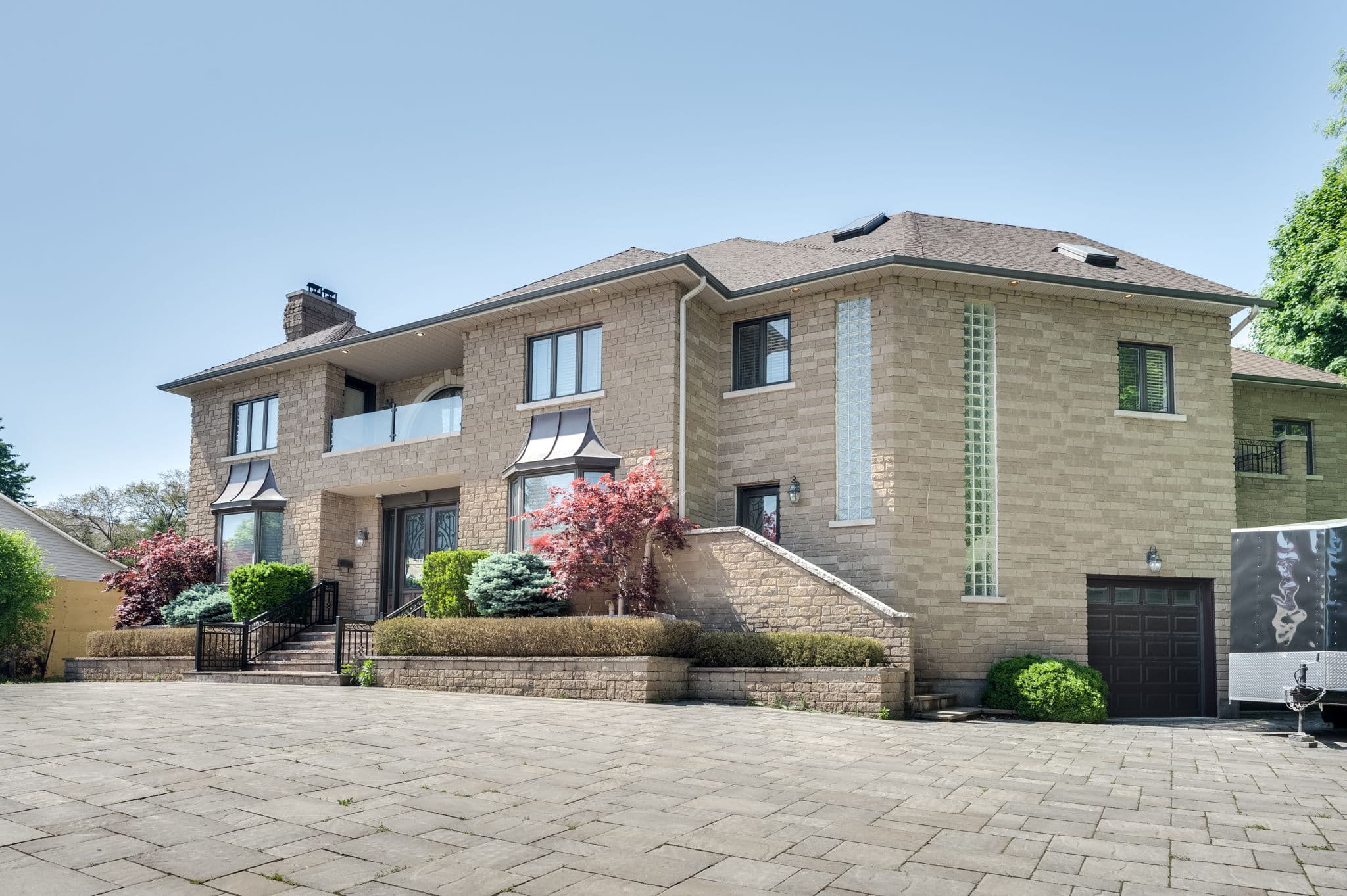 166 Arnold Ave Vaughan, ON L4J 1B8