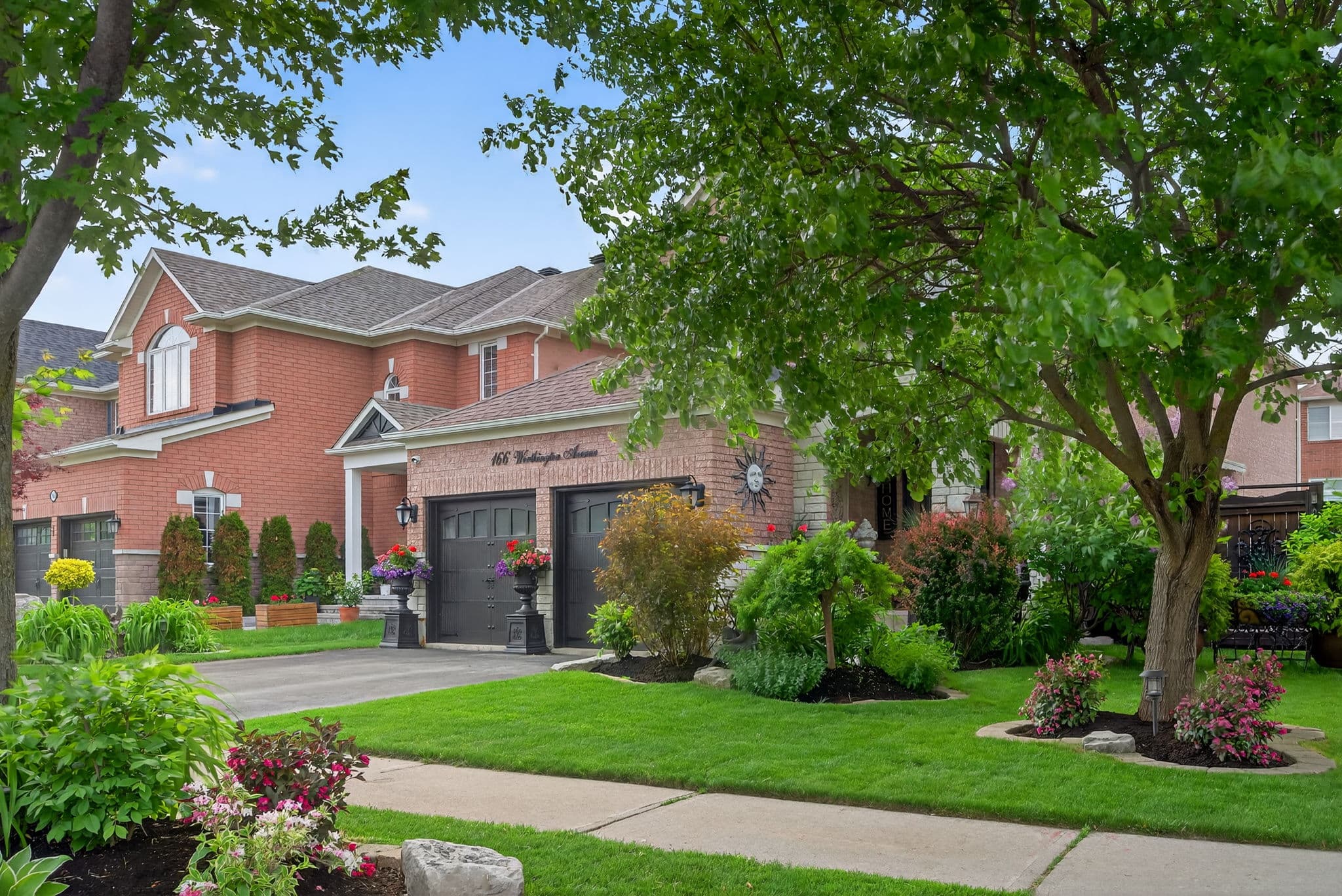 166 Worthington Ave Richmond Hill, ON L4E 4N7