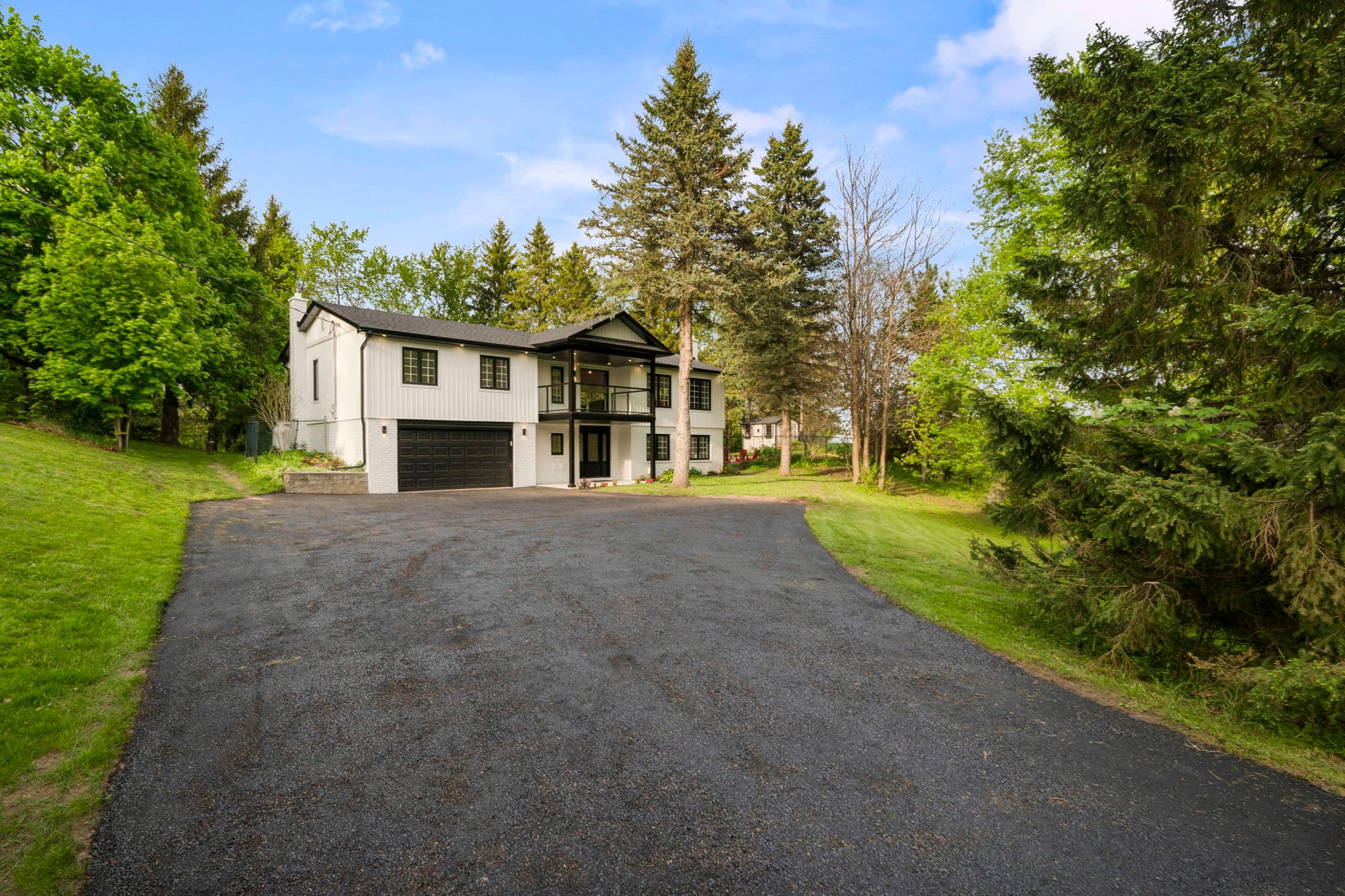 16781 Heart Lake Rd Caledon, ON L7C 2L4