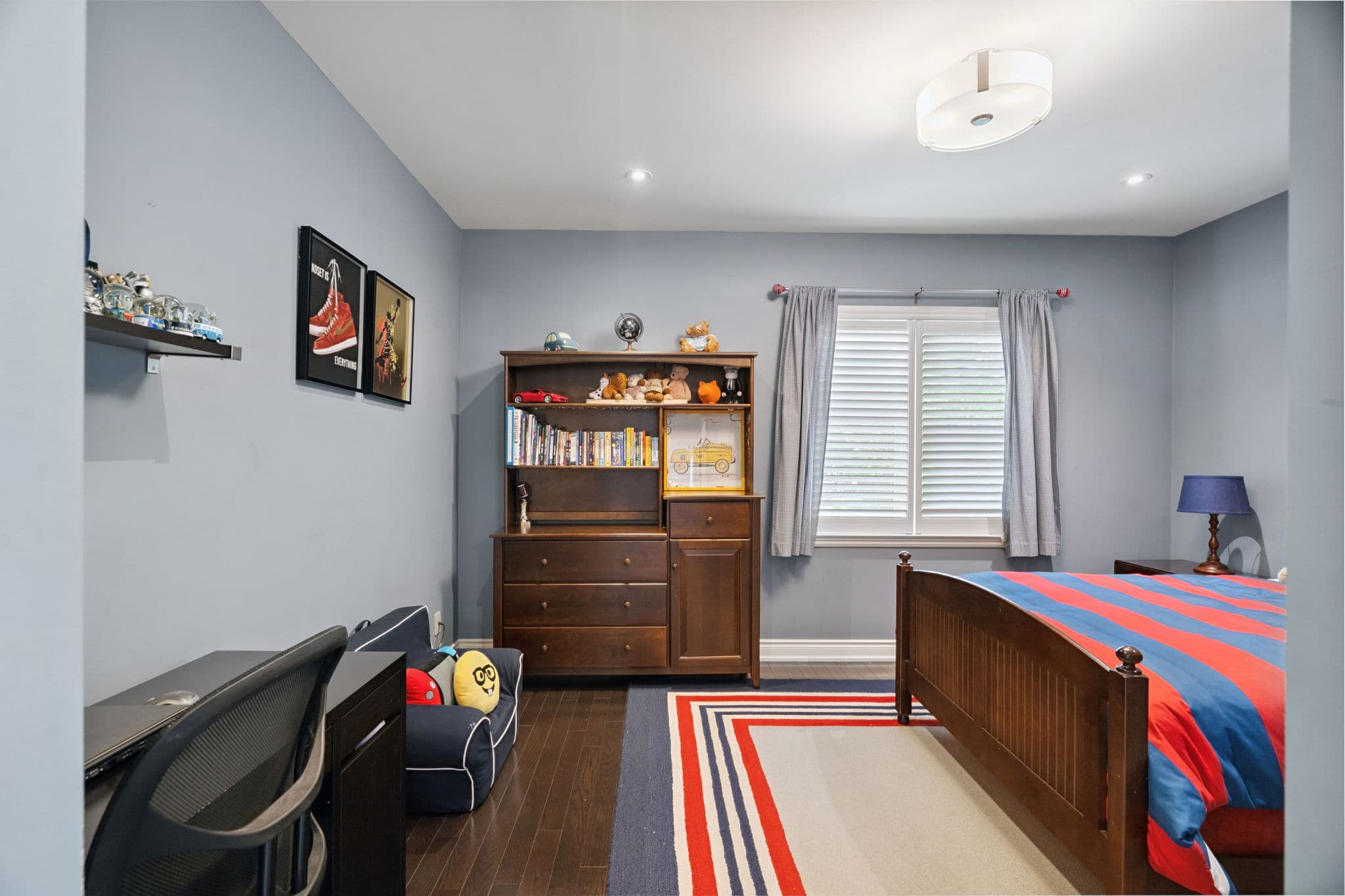 168 Dunblaine Ave Toronto, ON M5M 2S5