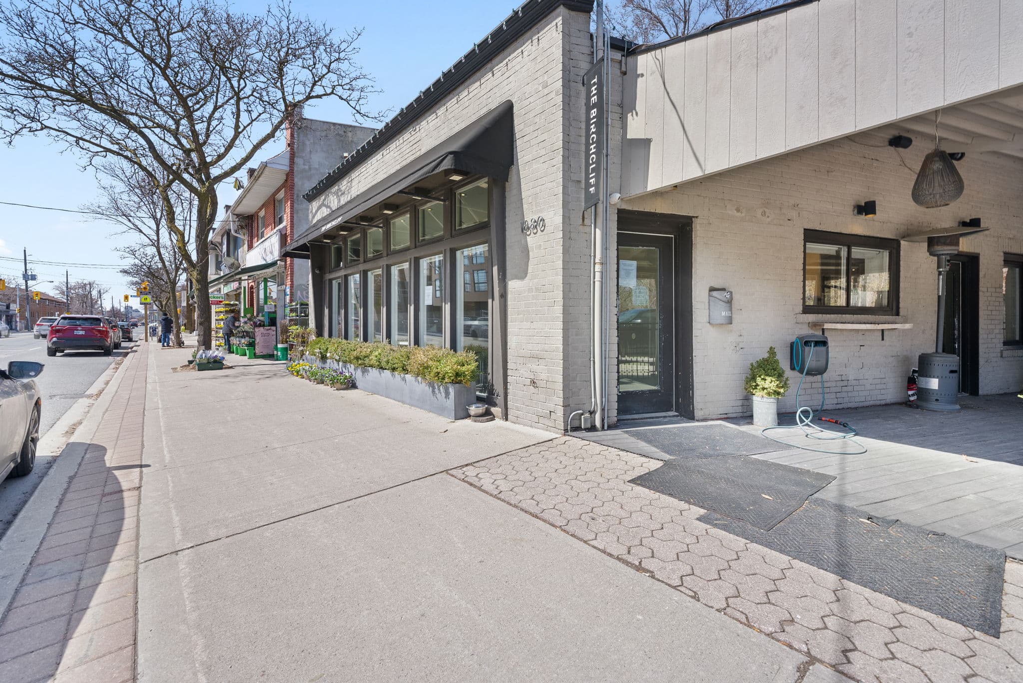 1680 Kingston Rd Toronto, ON M1N 1S5