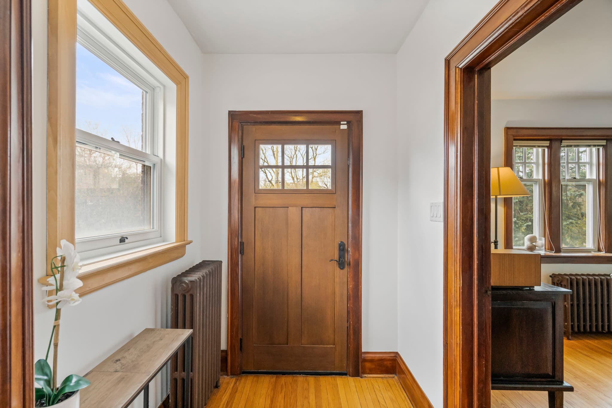 169 Clarence St Vaughan, ON L4L 1L4