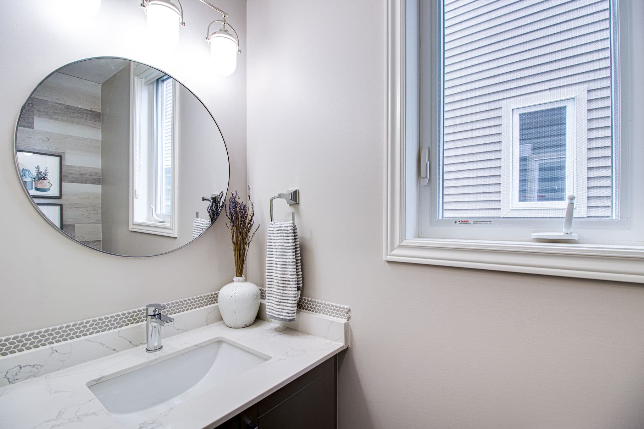 17 Gregory Ave Collingwood, ON L9Y 0Z5