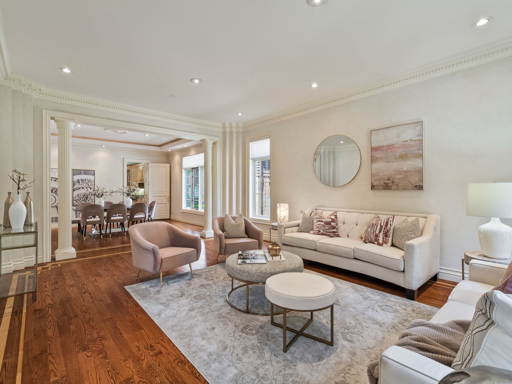 17 Paddock Ct Toronto, ON M2L 2A7