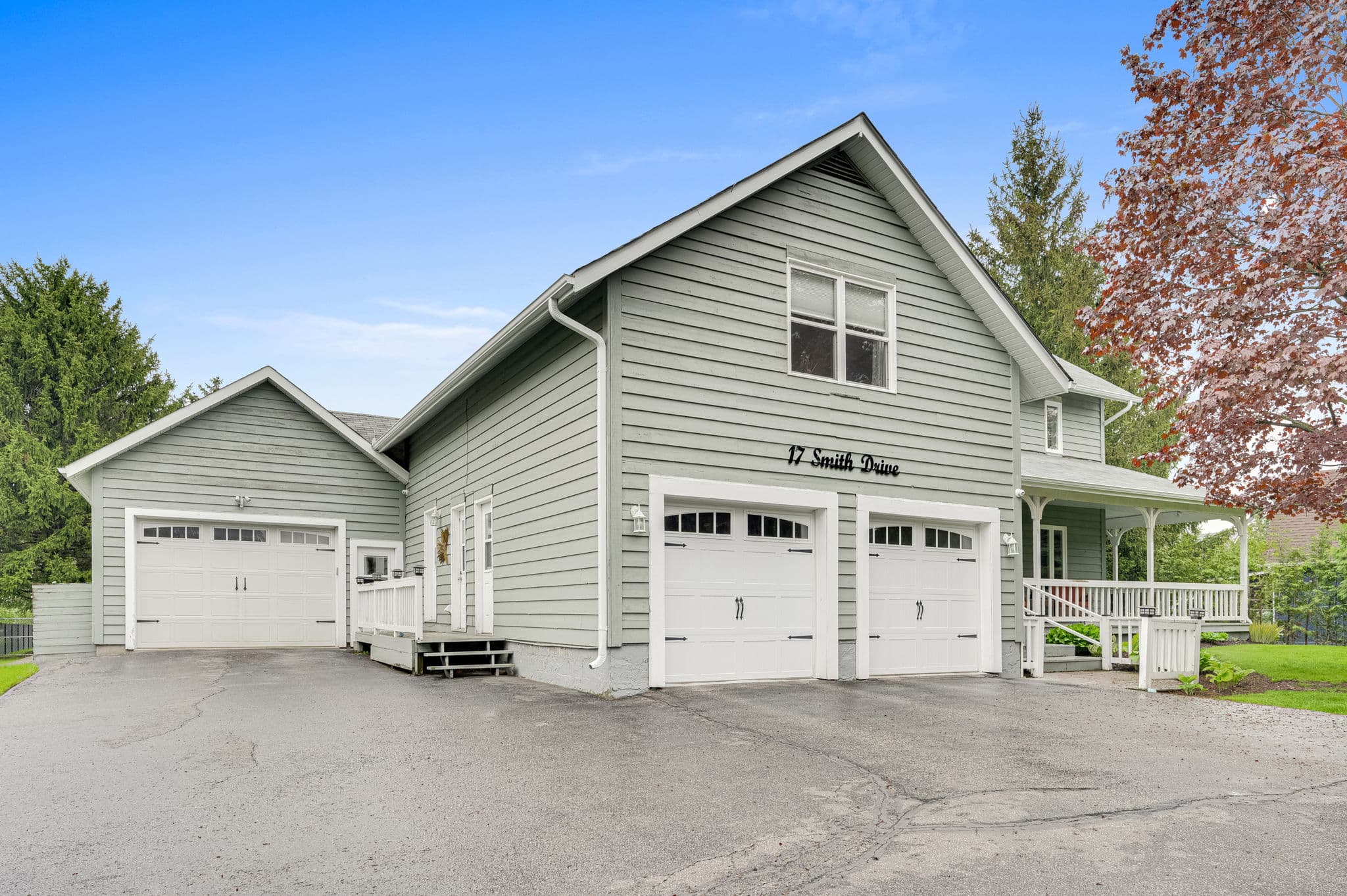 17 Smith Dr Sandford, ON L0C 1E0
