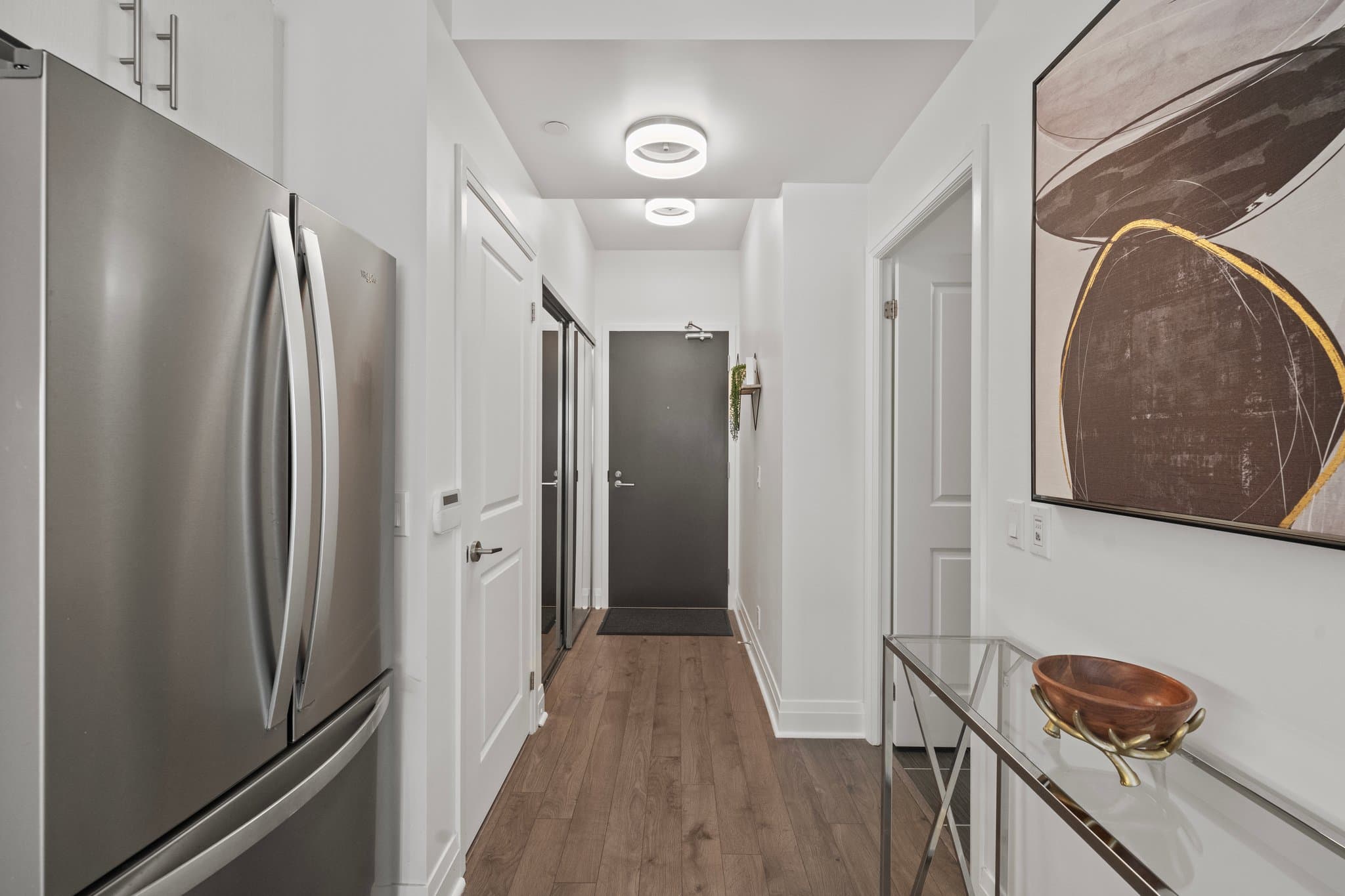 17 Zorra St Unit 1910 Toronto, ON M8Z 0C8