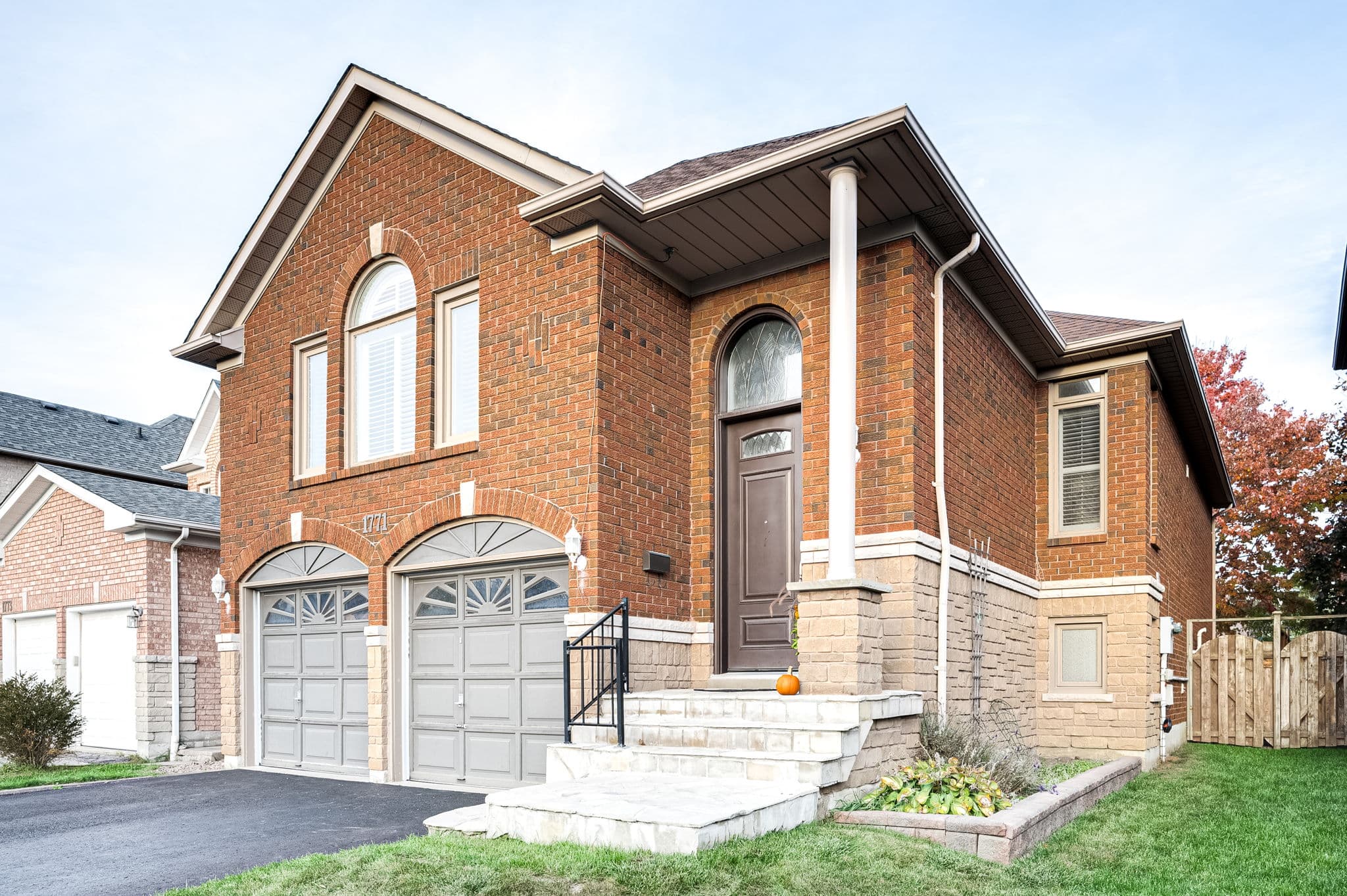 1771 Silver Maple Drive Pickering, Ontario L1V6Z2