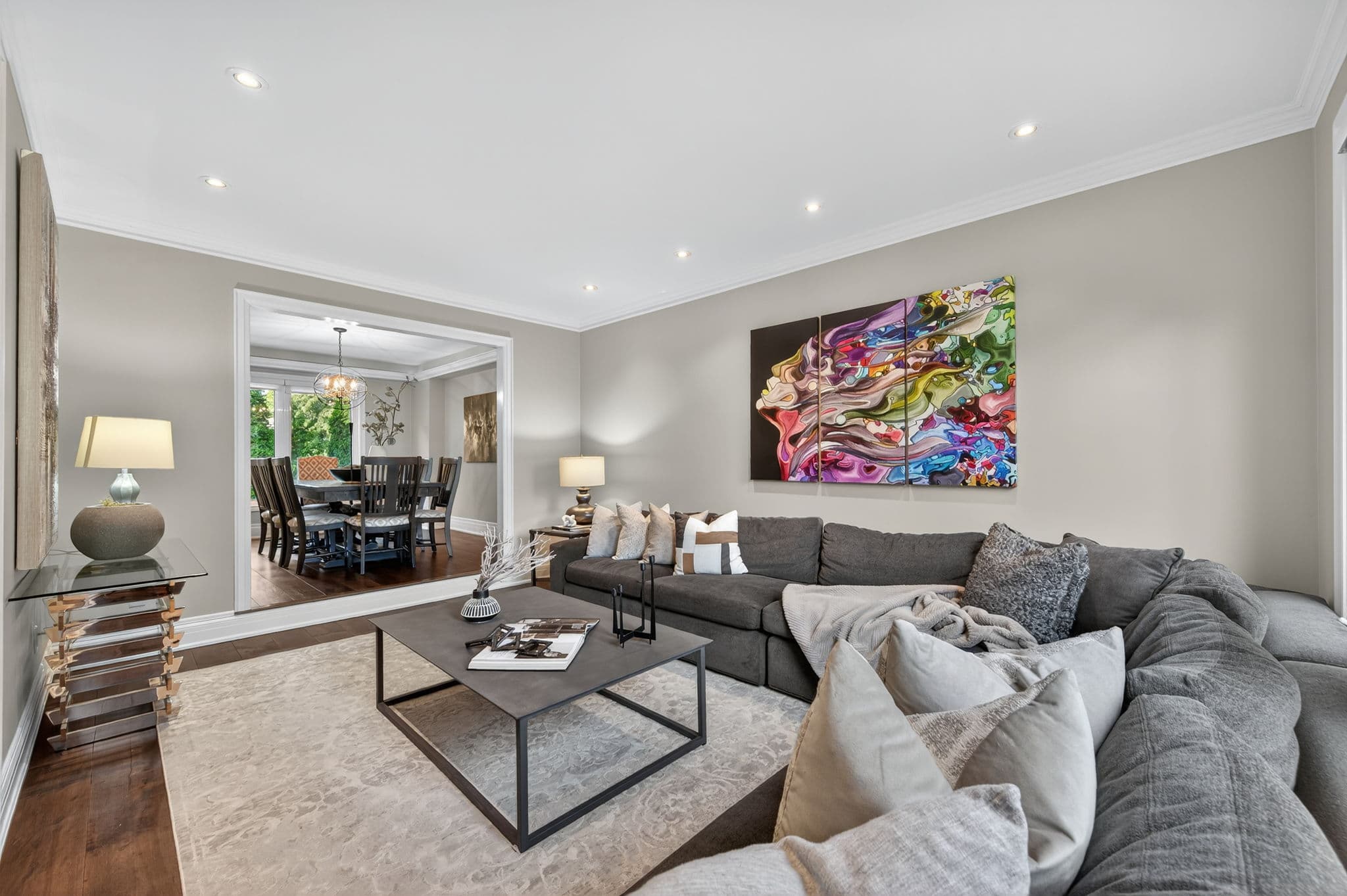 18 Cranberry Ln Aurora, ON L4G 5Y1