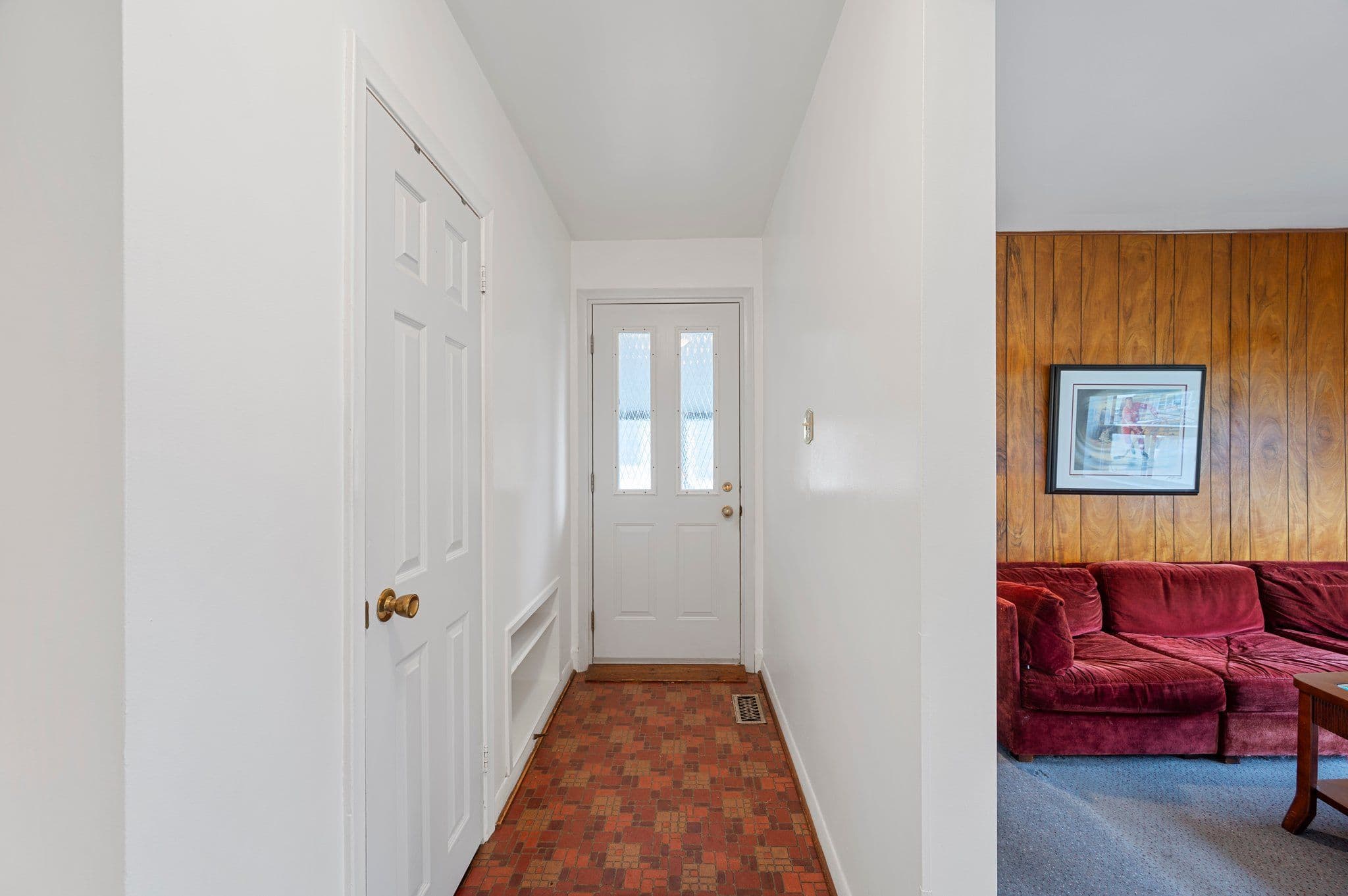 18 Gilroy Dr Toronto, ON M1P 1Z9