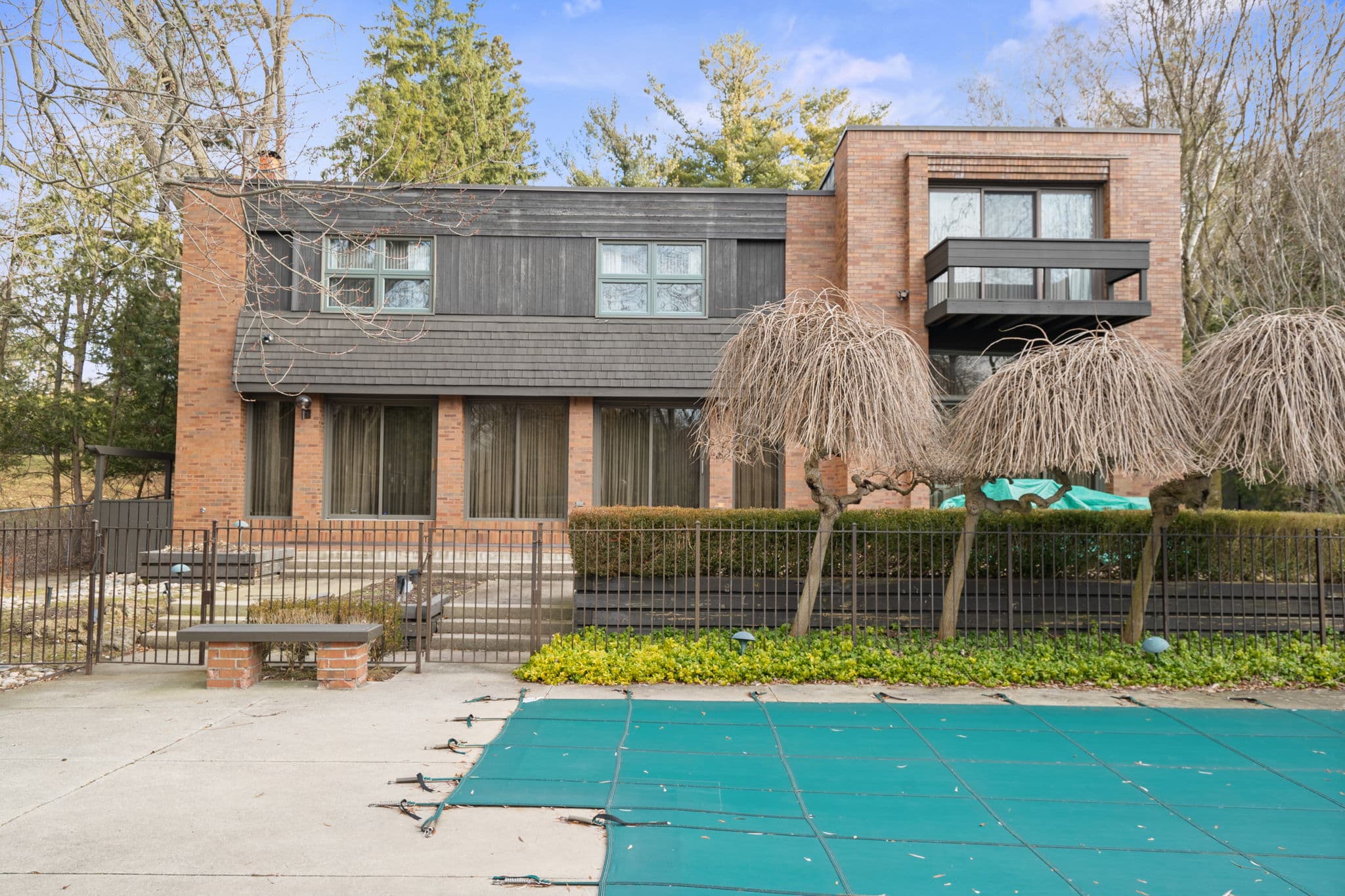 18 Old English Ln Markham, ON L3T 2T9