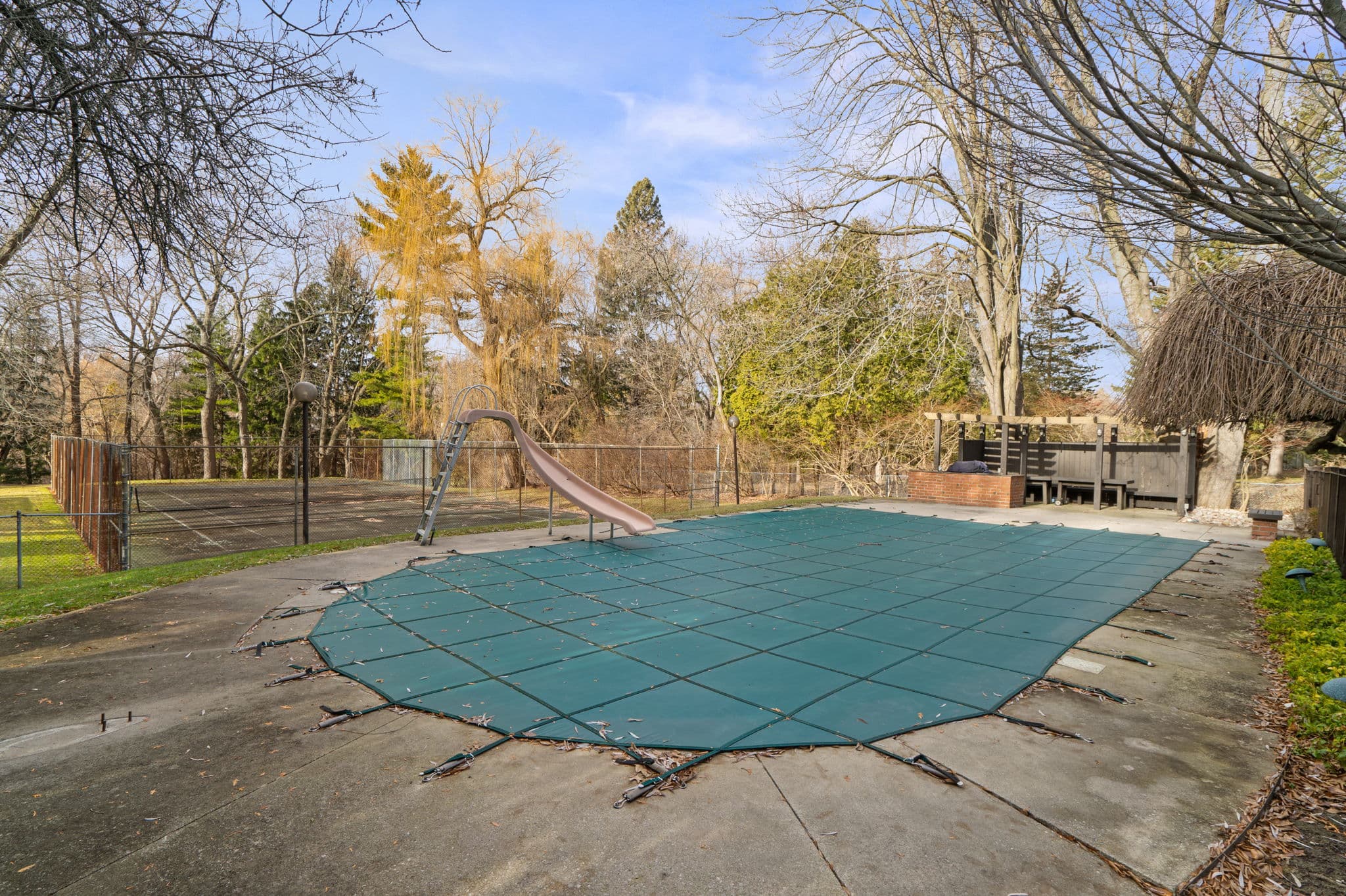 18 Old English Ln Markham, ON L3T 2T9