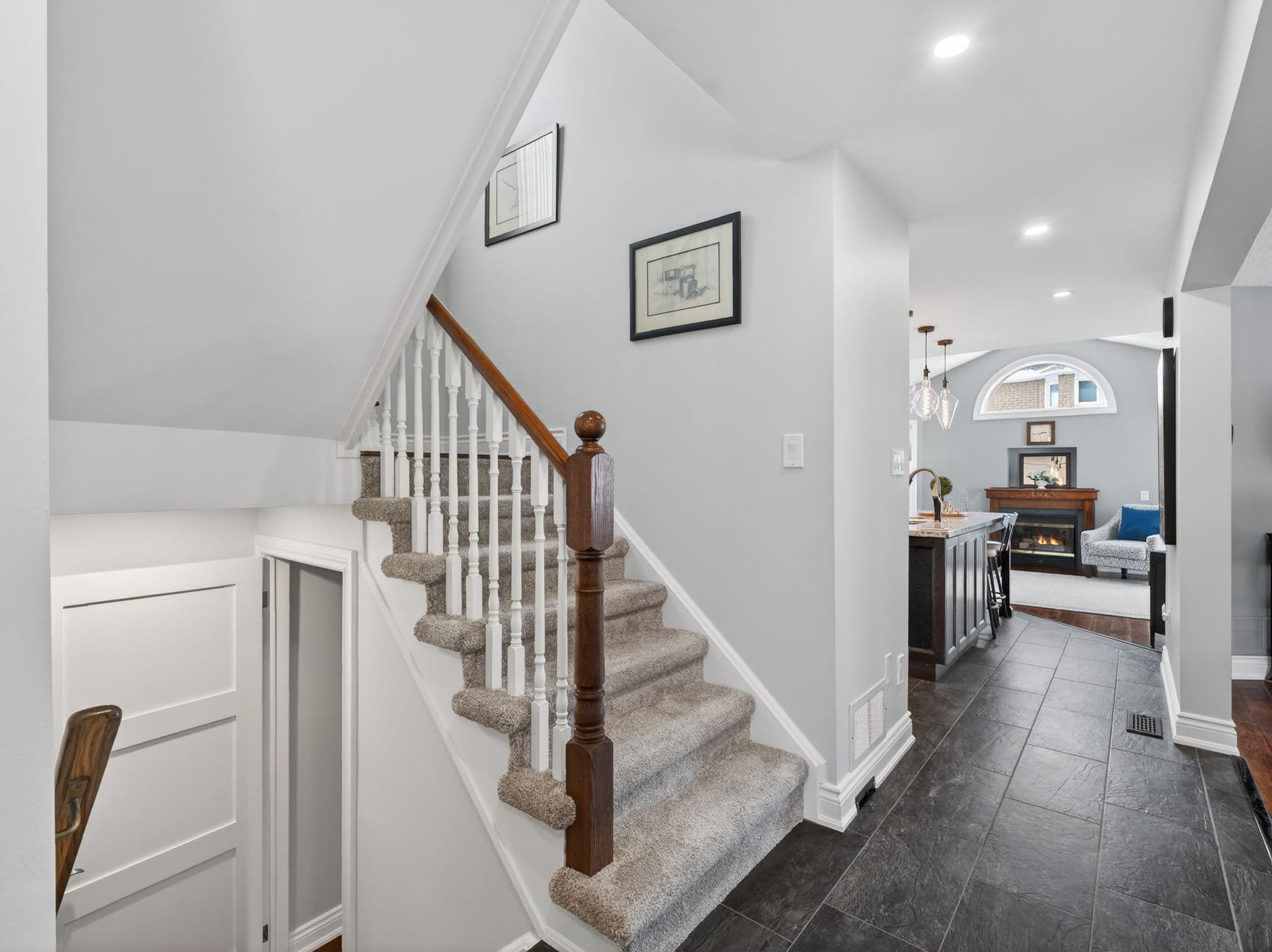 18 Rush Rd Aurora, ON L4G 7G3