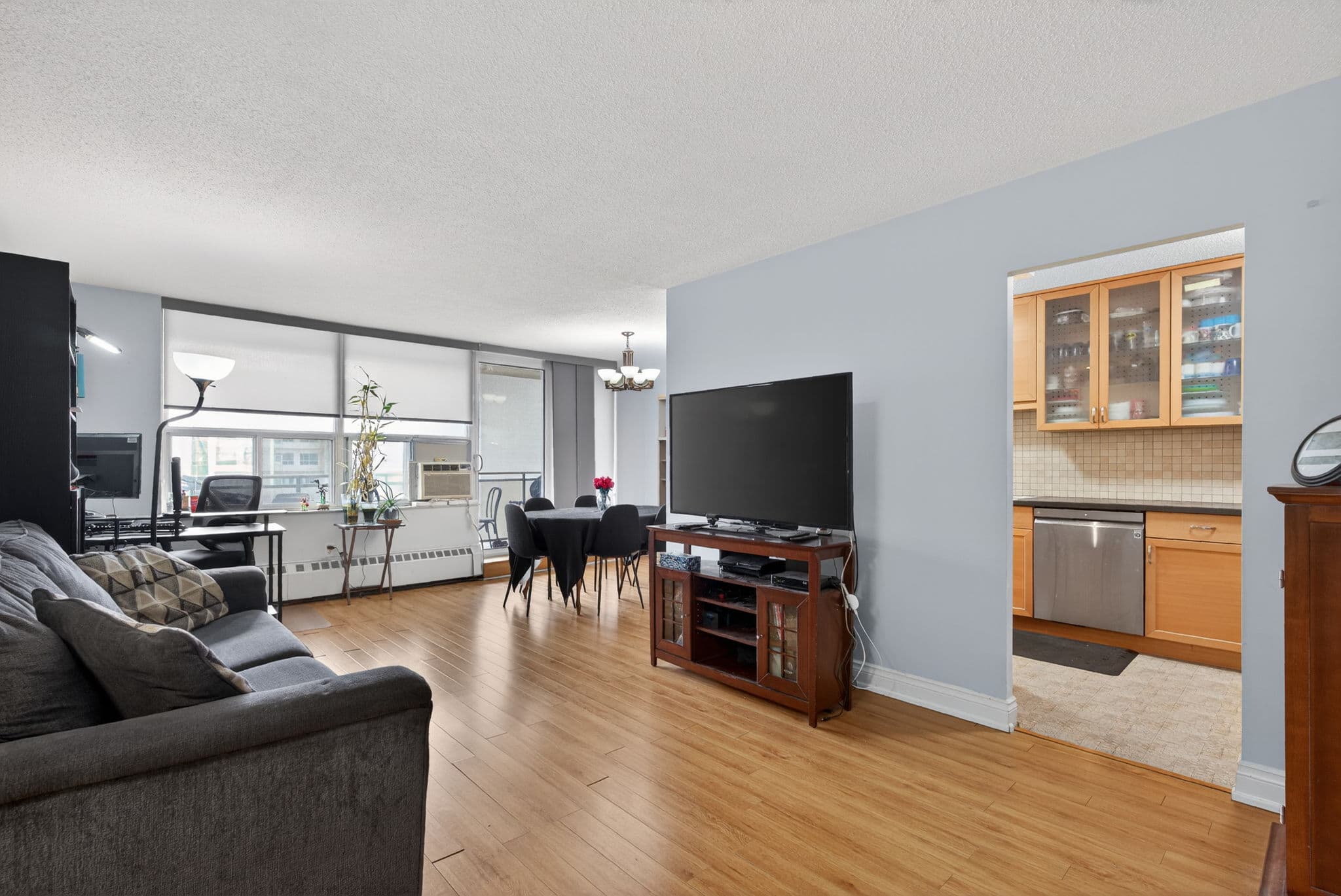 180 Dudley Ave Unit 302 Markham, ON L3T 4X2
