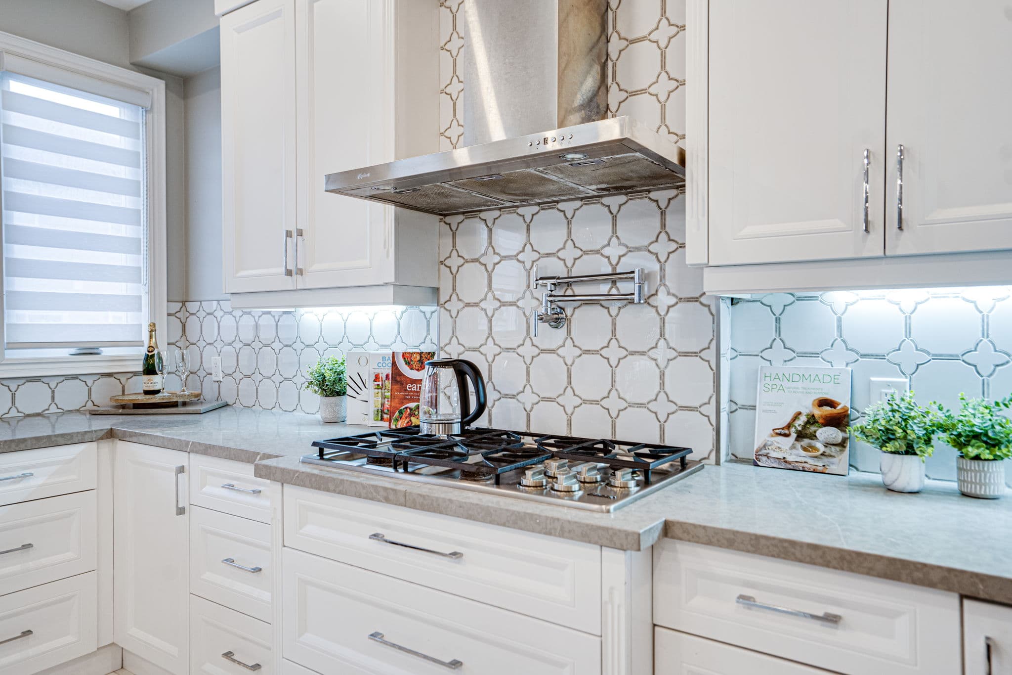 180 Kingshill Rd Richmond Hill, ON L4E 4V5