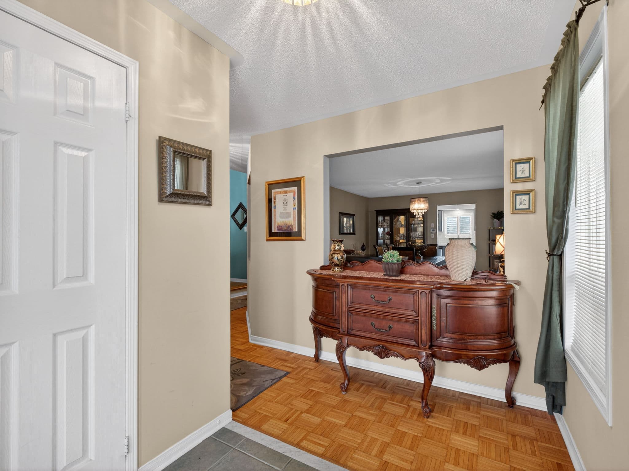 181 Purcell Crescent Vaughan, ON L6A 3C5