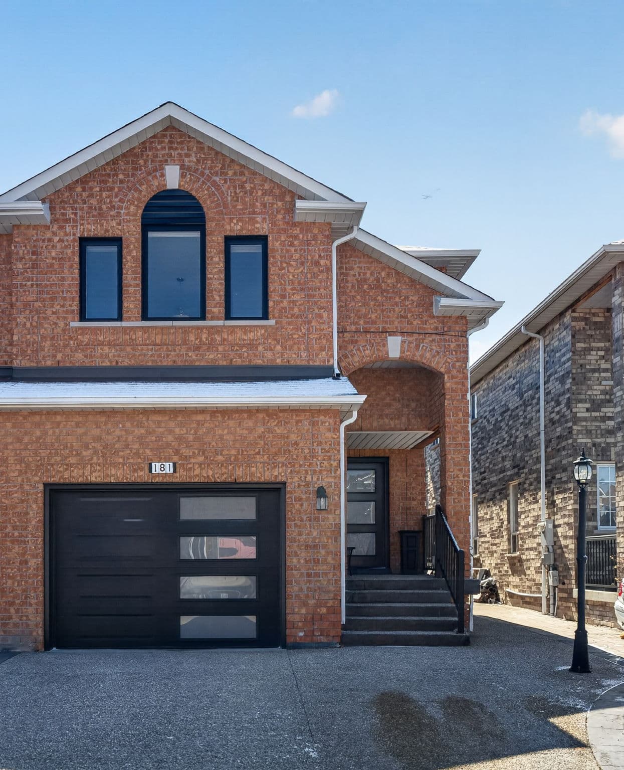 181 Purcell Crescent Vaughan, ON L6A 3C5