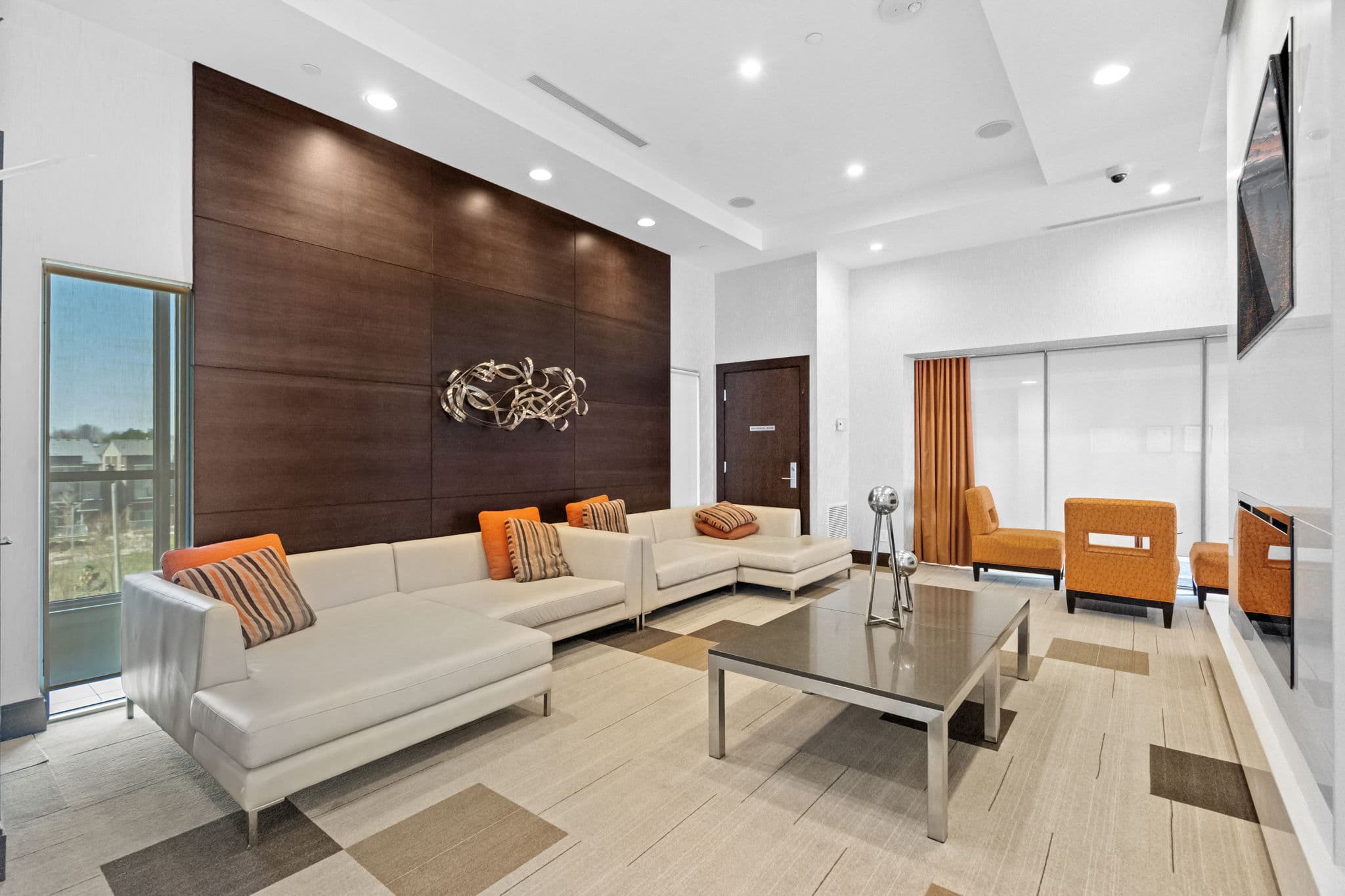 181 Village Green Square 1818 Toronto, ON M1S 0K6