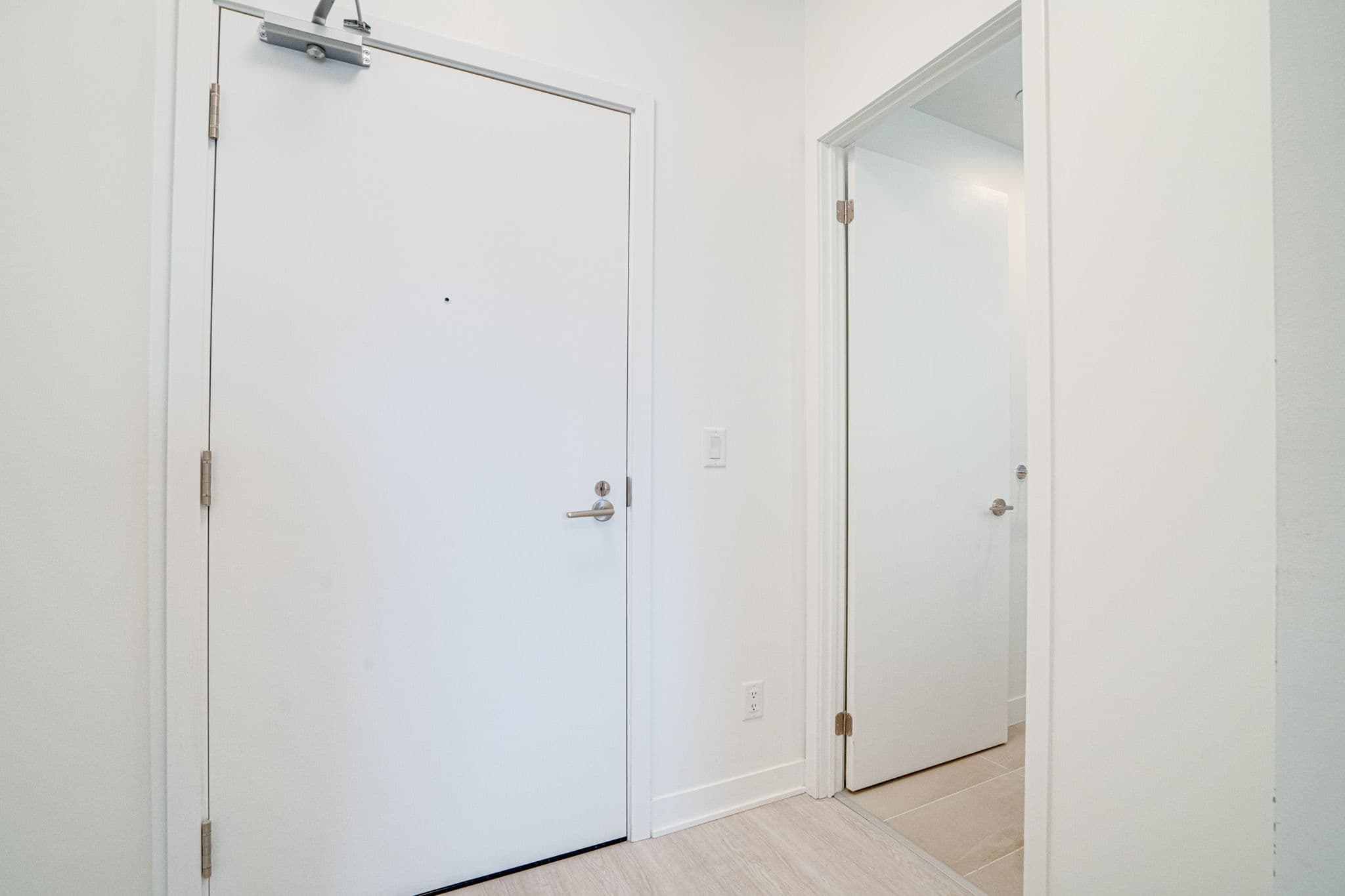 185 Alberta Ave Unit 209 Toronto, ON M6C 0A5