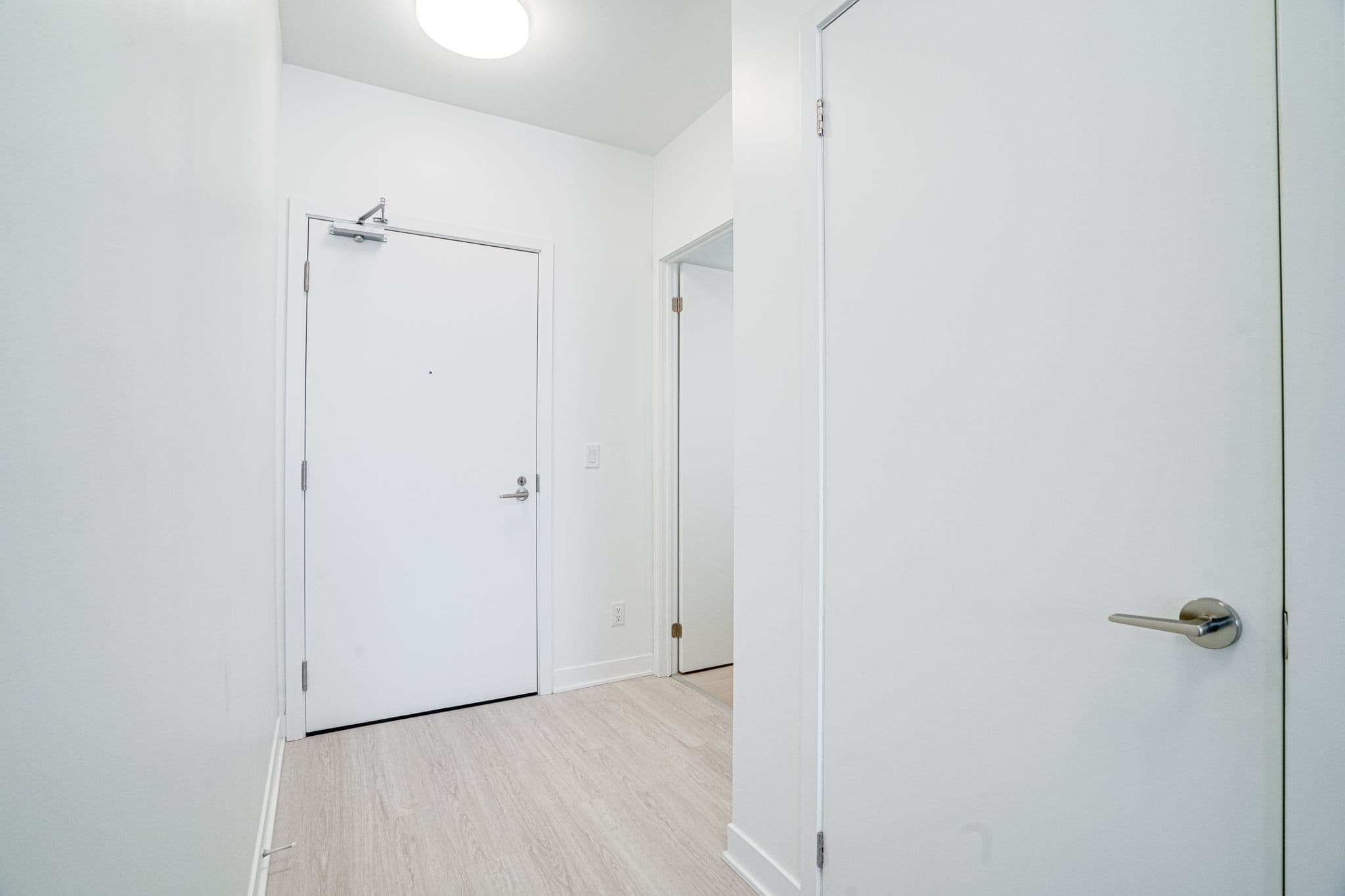 185 Alberta Ave Unit 209 Toronto, ON M6C 0A5