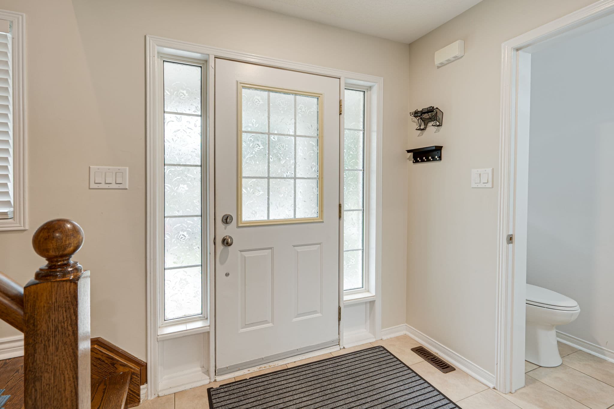 186 Gail Parks Crescent Newmarket, ON L3X 3C2
