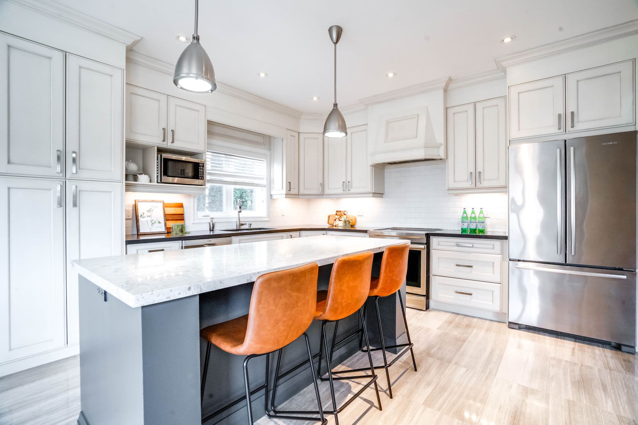 186 Nevada Crescent Vaughan, ON L6A 2V4