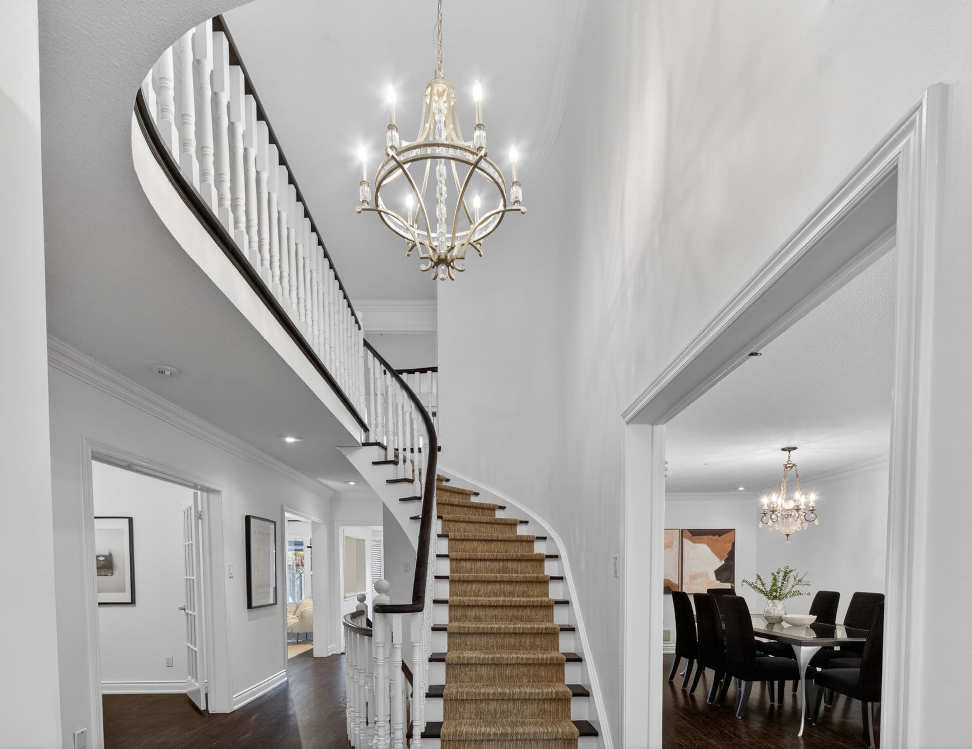 19 Arvida Dr Vaughan, ON L4J 7X8