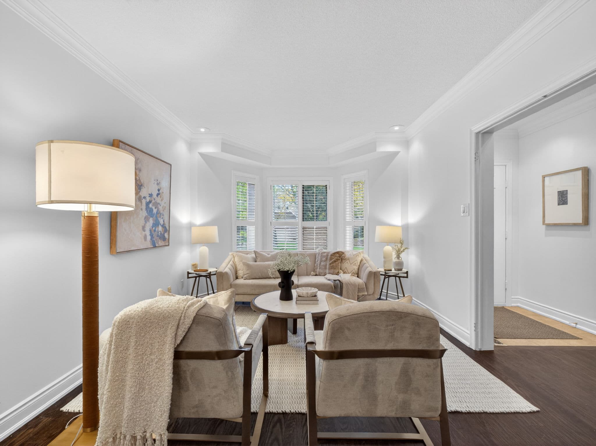 19 Arvida Dr Vaughan, ON L4J 7X8