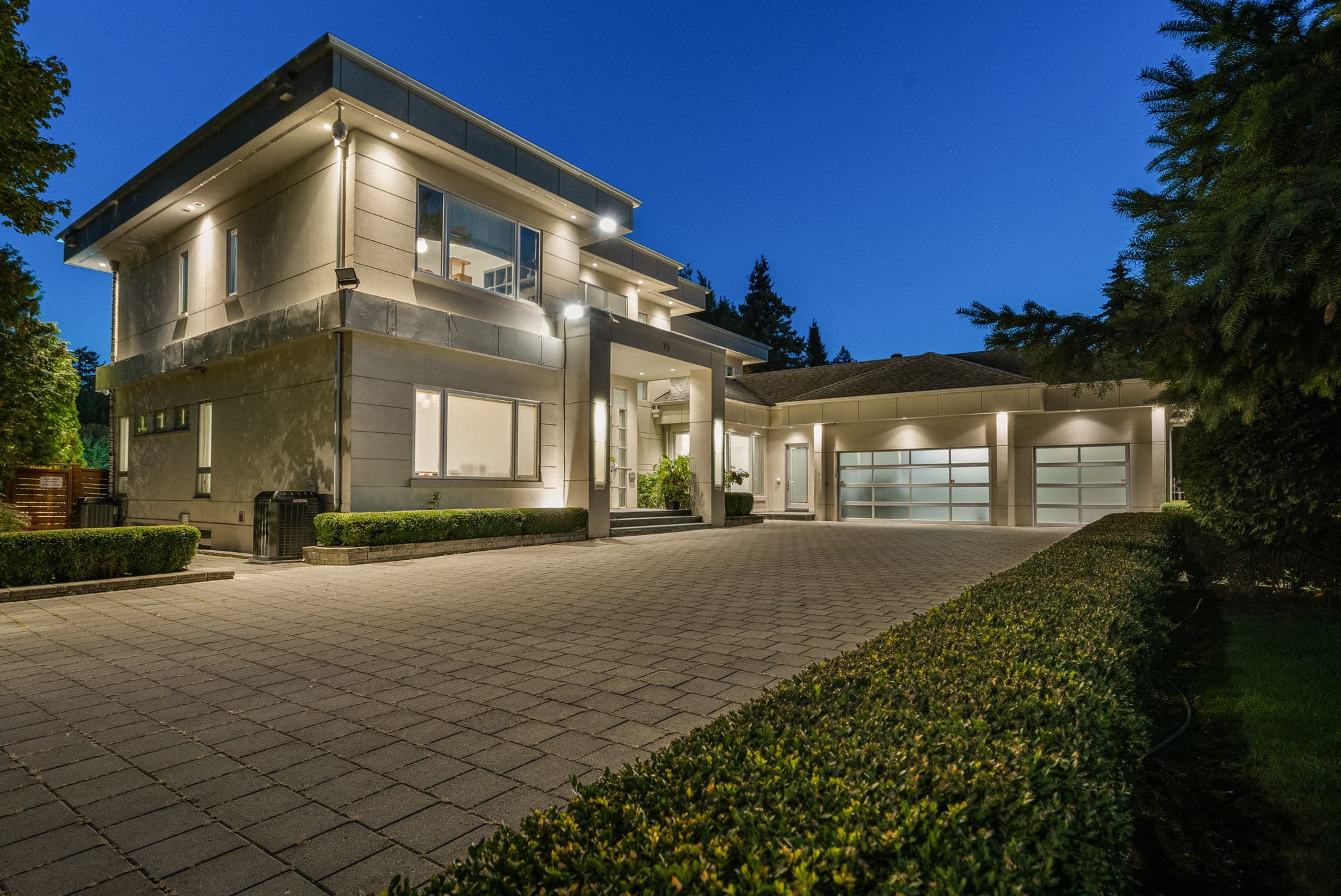 19 Maryvale Crescent Richmond Hill, ON L4C 6P6