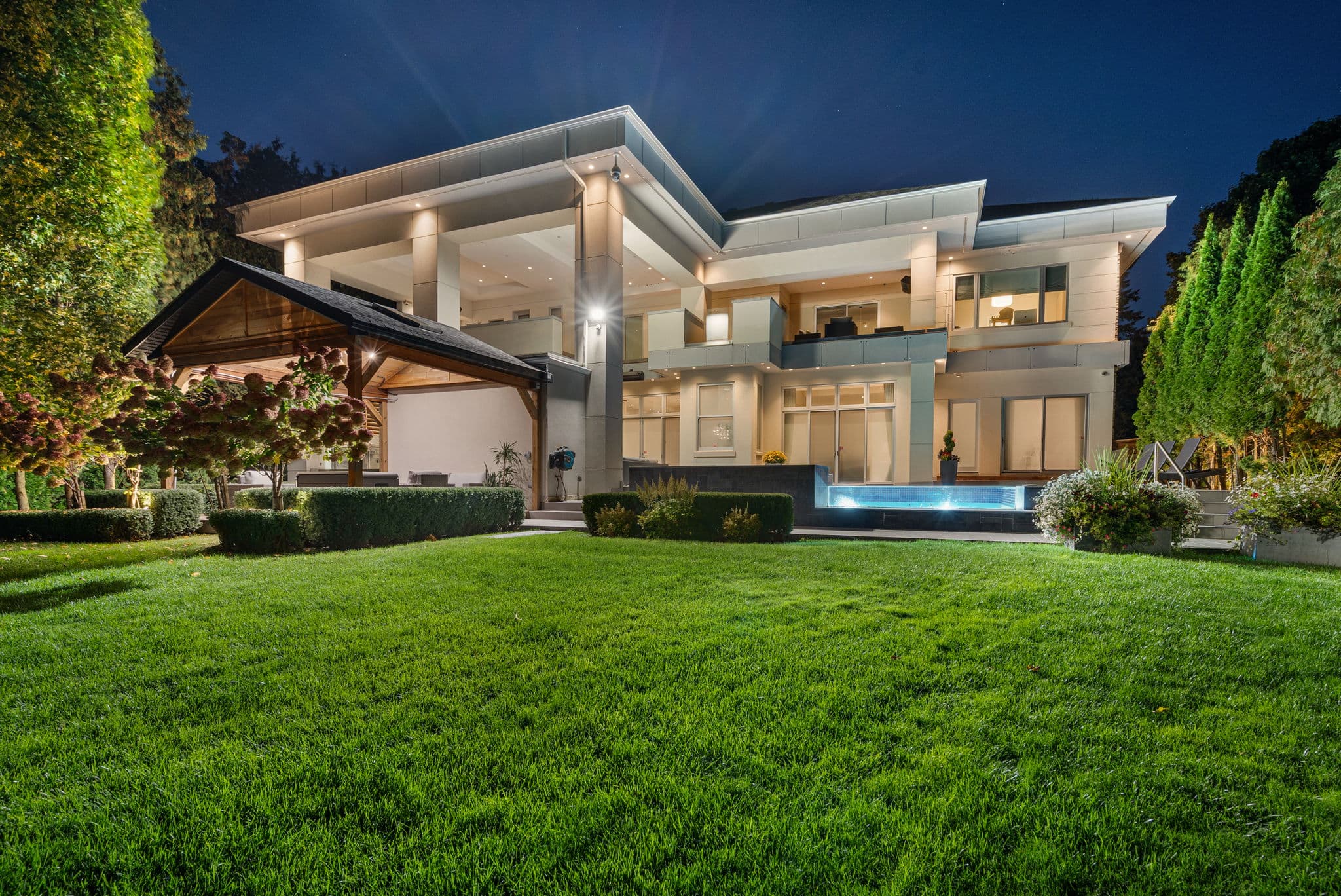 19 Maryvale Crescent Richmond Hill, ON L4C 6P6