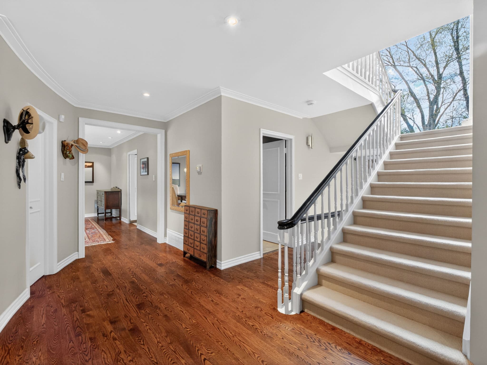 19 Saintfield Ave Toronto, ON M3C 2M4