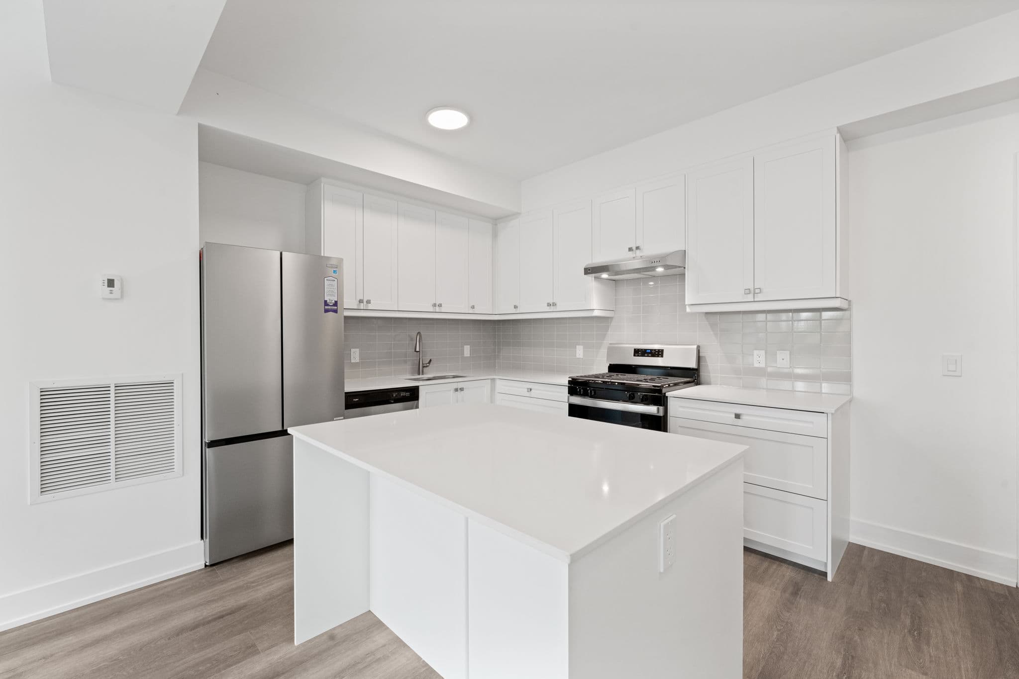 19 West Street N Unit 207 Kawartha Lakes, ON K9V 1C4
