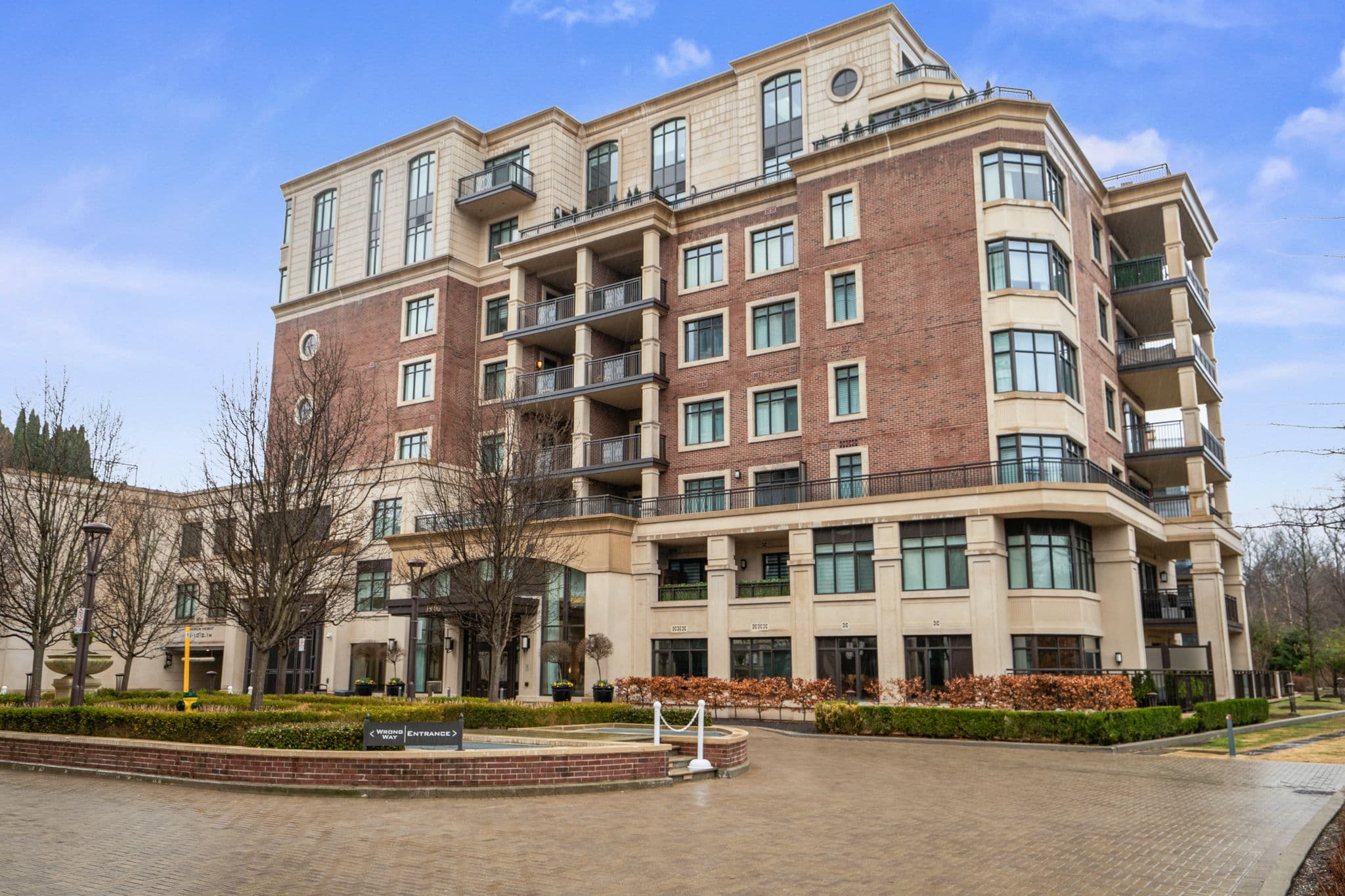 1900 Bayview Ave Unit 623 Toronto, ON M4G 0A6