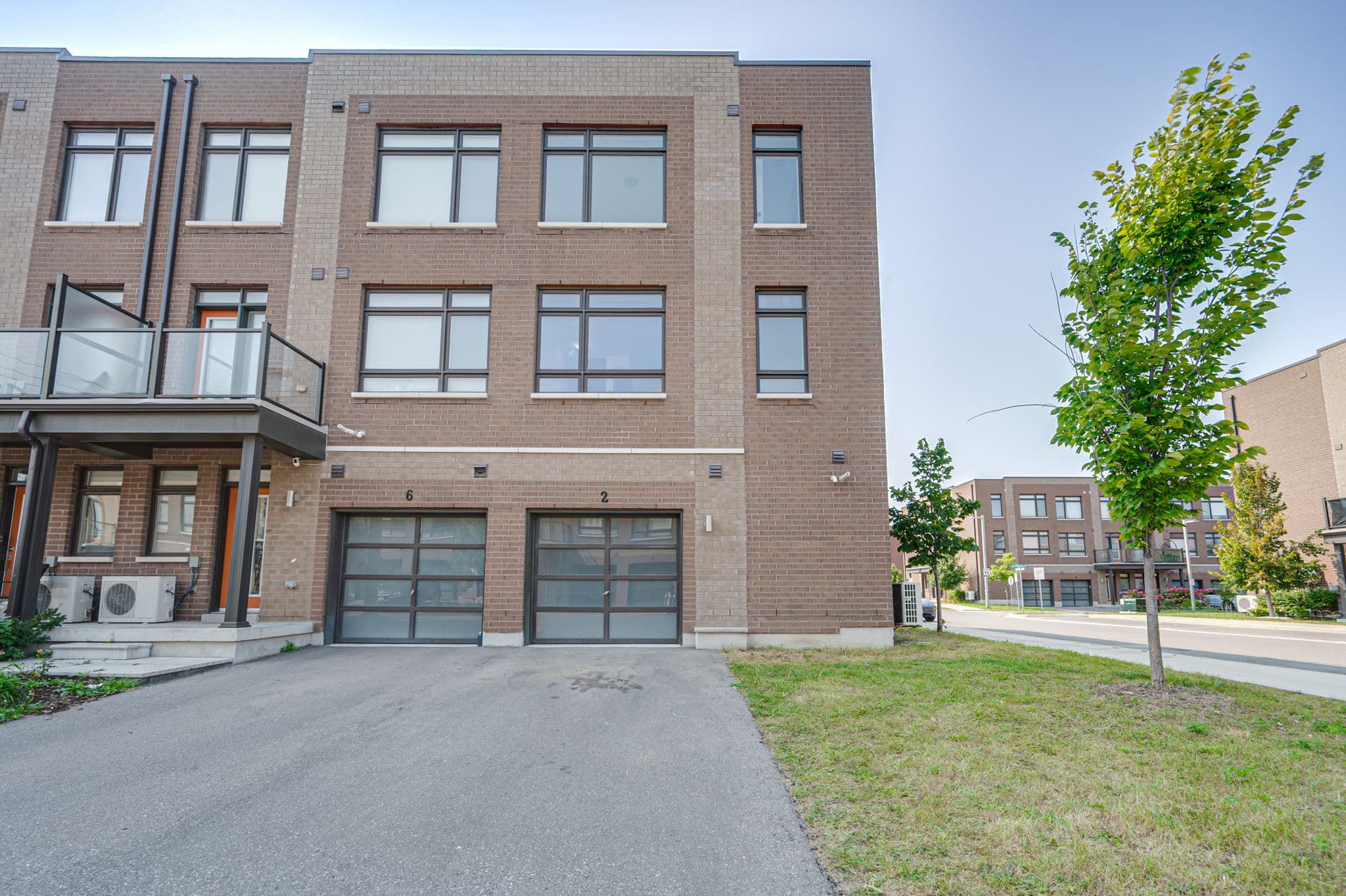 2 Beliveau St. Vaughan, ON L4L 9S1