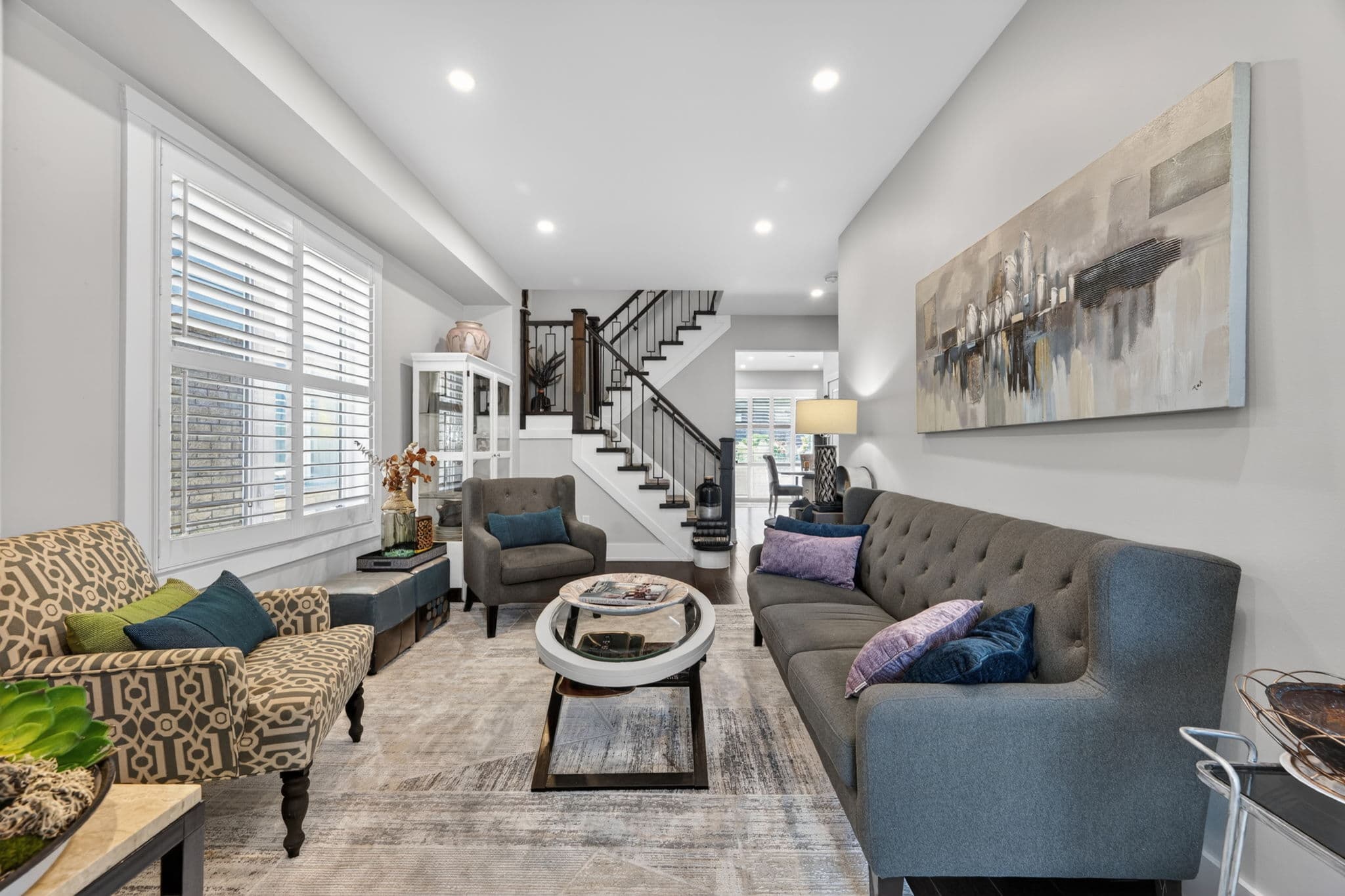 2 Bettina Pl Whitby, ON L1R 0E8