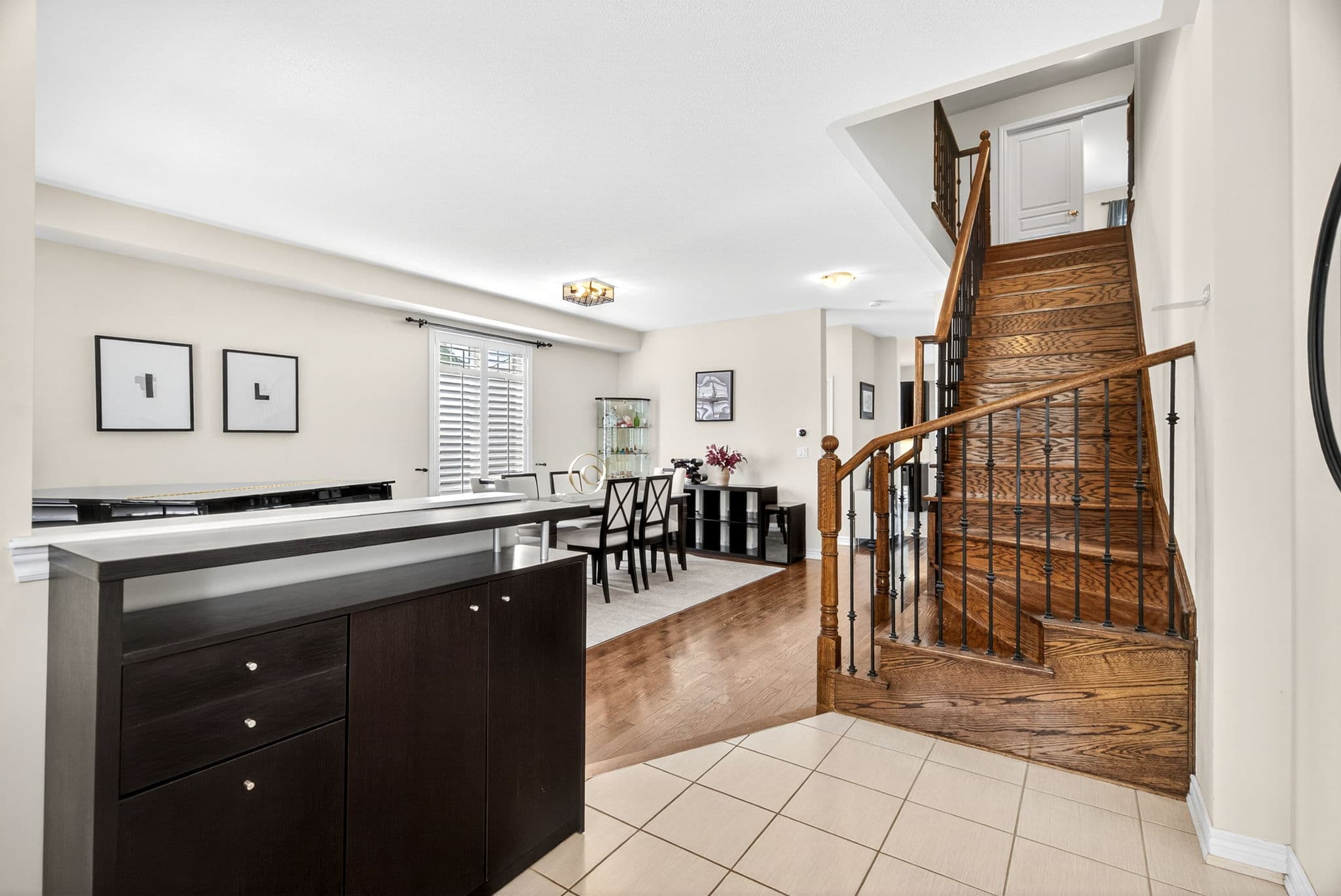 2 Farmhouse Crescent Richmond Hill, ON L4E 0J9
