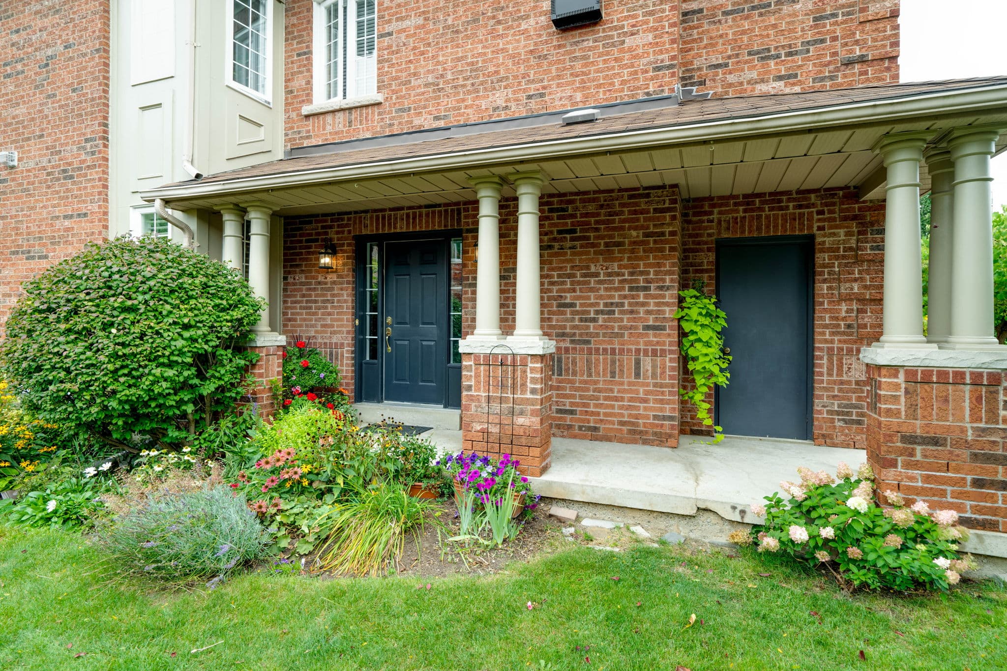 2 Mary Gapper Crescent Unit 21 Richmond Hill, ON L4C 7L8