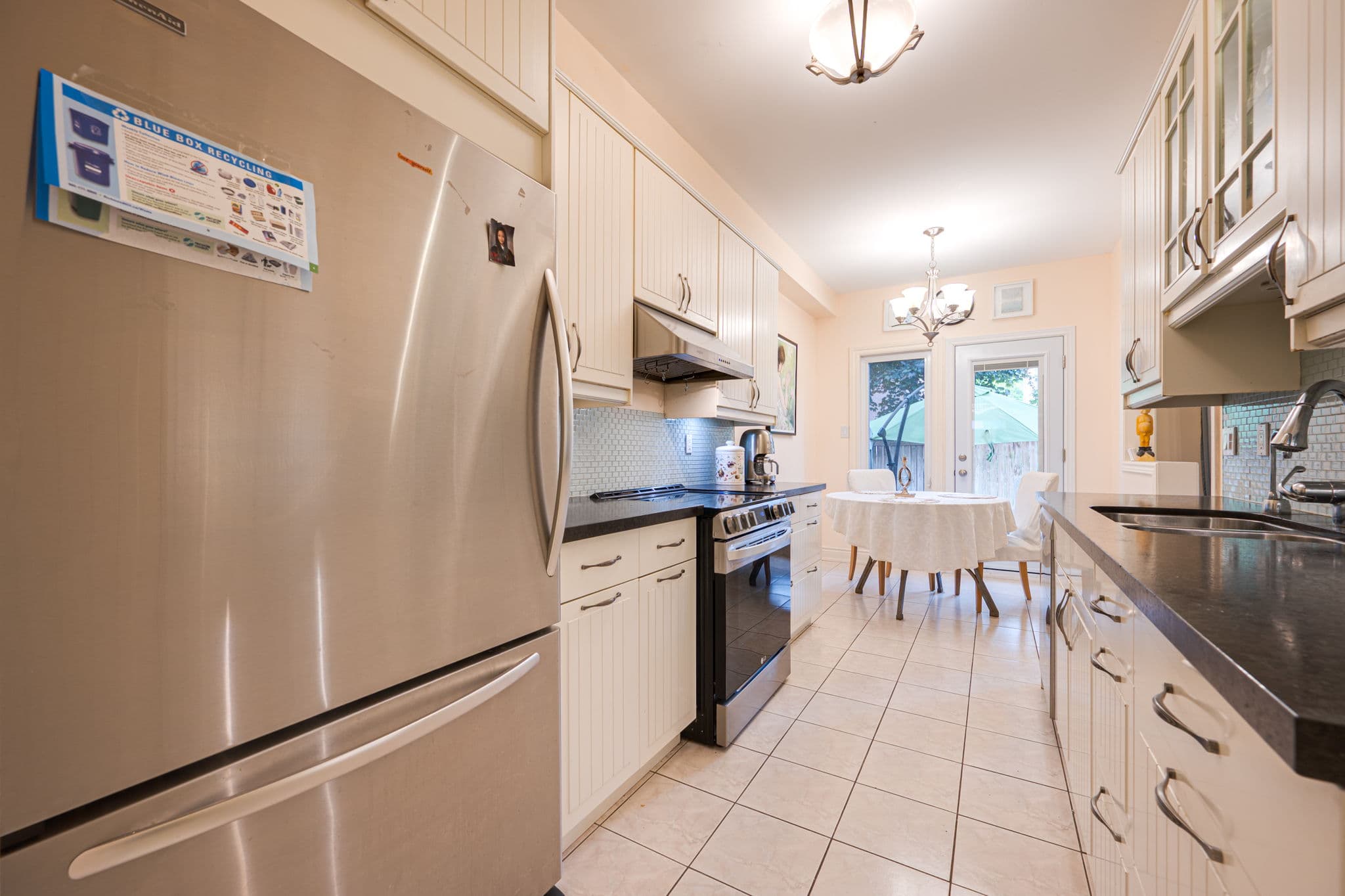 2 Mary Gapper Crescent Unit 25 Richmond Hill, ON L4C 0J4