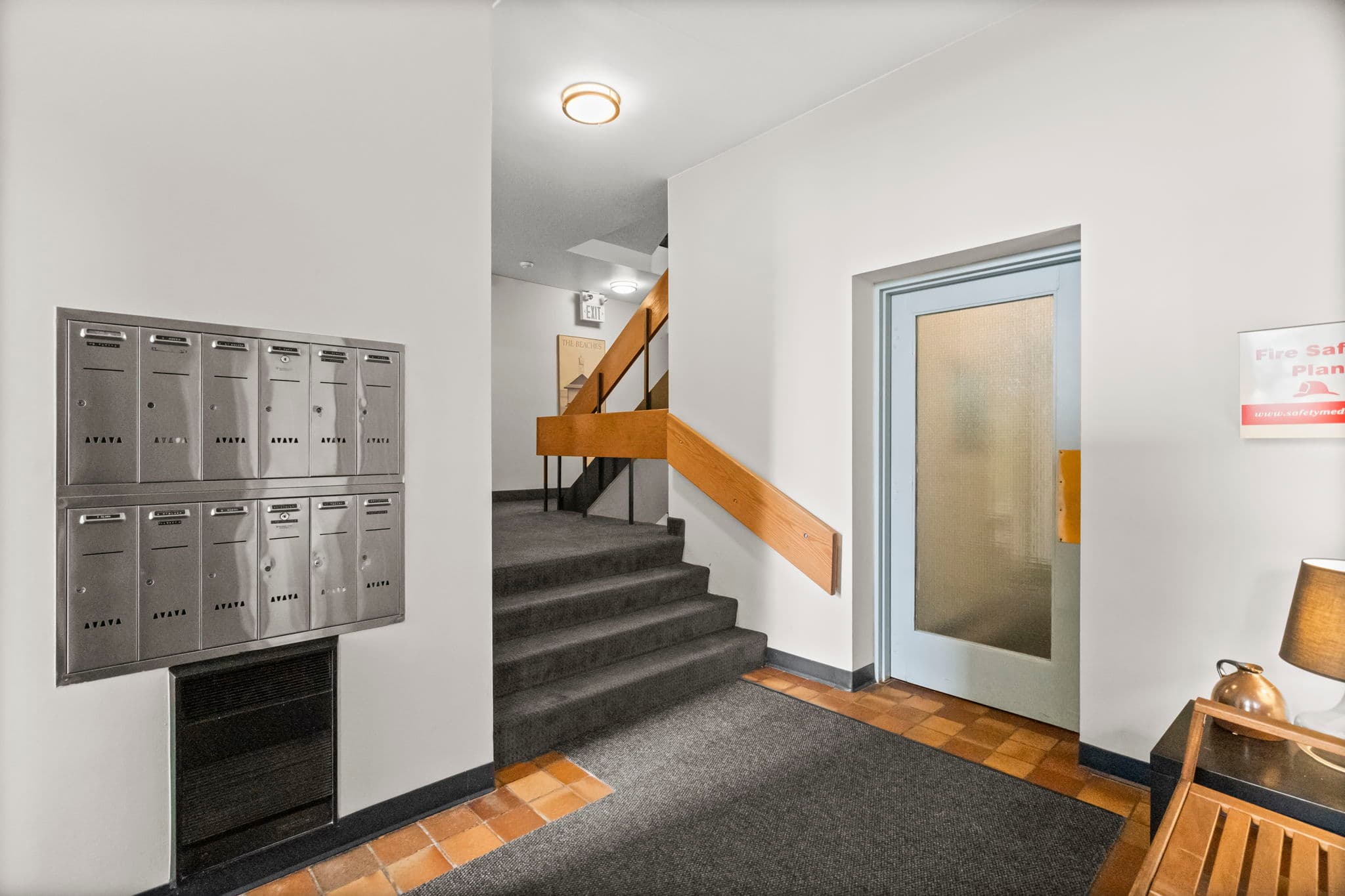 2 Nursewood Rd Unit 6 Toronto, ON M4E 3R8