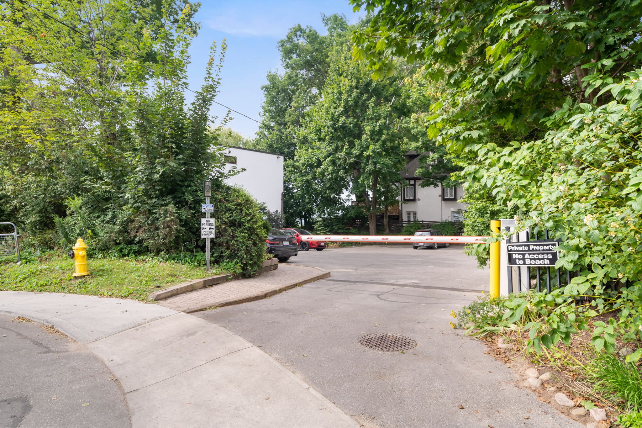 2 Nursewood Rd Unit 6 Toronto, ON M4E 3R8