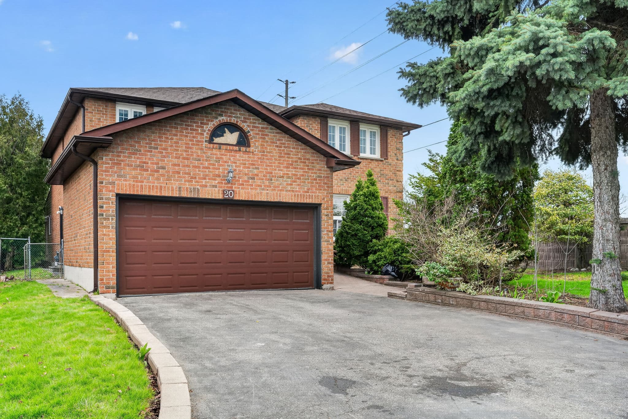20 Elston Ct Richmond Hill, ON L4C 8A5